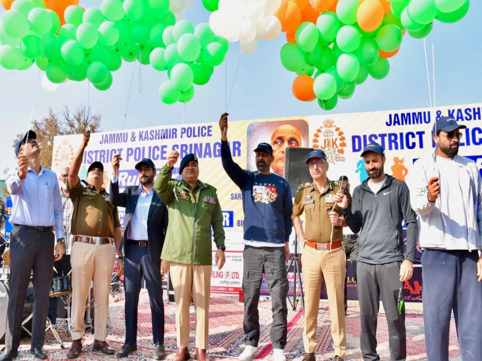 Srinagar police organise "Run for Unity". (Photo/@SrinagarPolice)