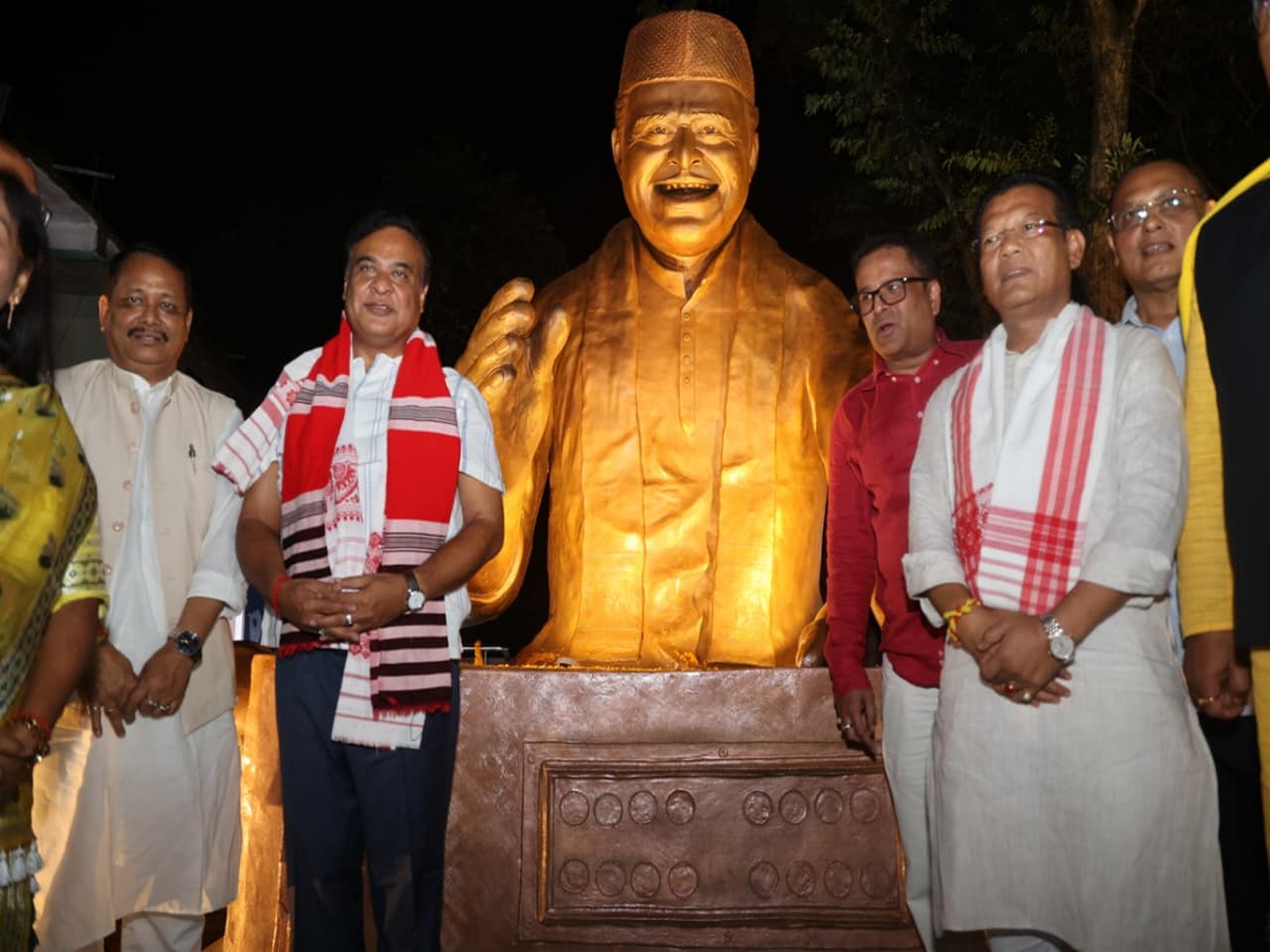 Assam CM Sarma unveils statue of Bhupen Hazarika (Photo/ANI)