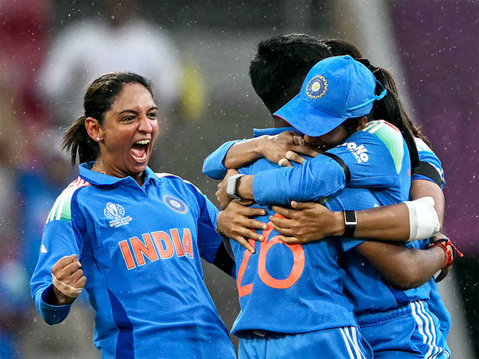 Indian Women's Cricket Team celebrating after reaching the final (Photo: X/@BhagwantMann)