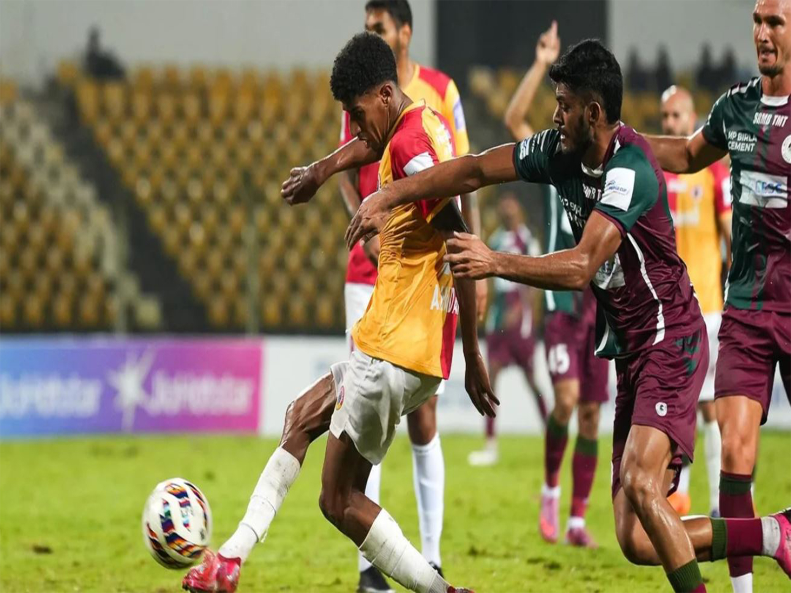 Players in action during their AIFF Super Cup  game (Photo: ISL)