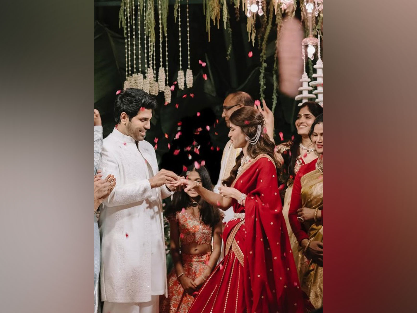 Allu Sirish gets engaged to Nayanika (Image source: Instagram/ @allusirish)