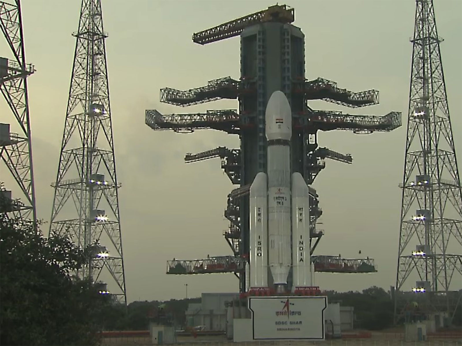 The LMV3 launch vehicle at Sriharikota (Photo: X/ISRO Youtube)