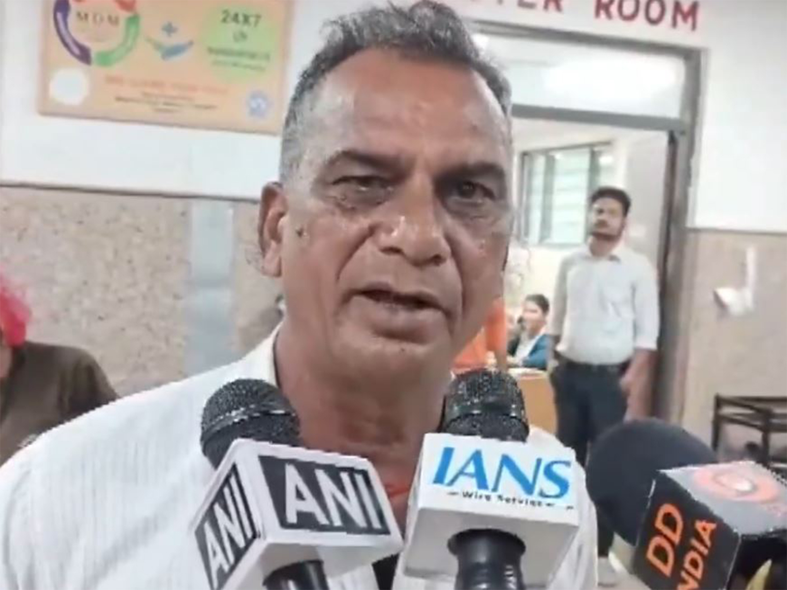 Victim's family member reacting to Jodhpur road accident (Photo/ANI)