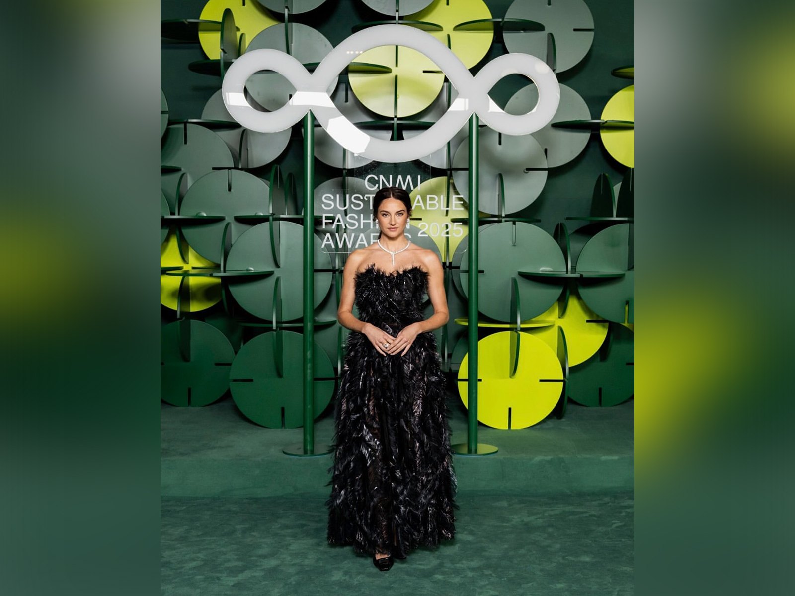 Shailene Woodley (Image source: Instagram/ @shailenewoodley)