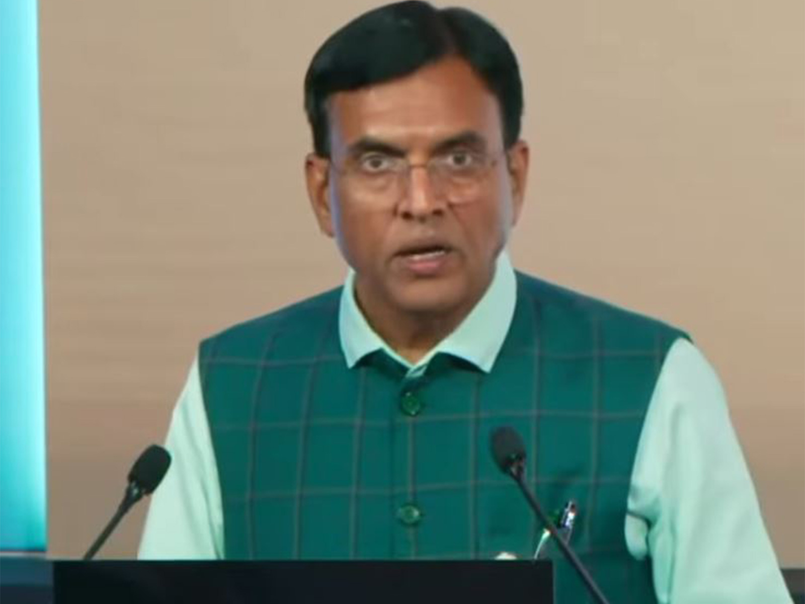 Union Minister for Labour and Employment Mansukh Mandaviya at the Plenary Session of the Second World Summit for Social Development (Photo/Mansukh MandaviyaYoutube)