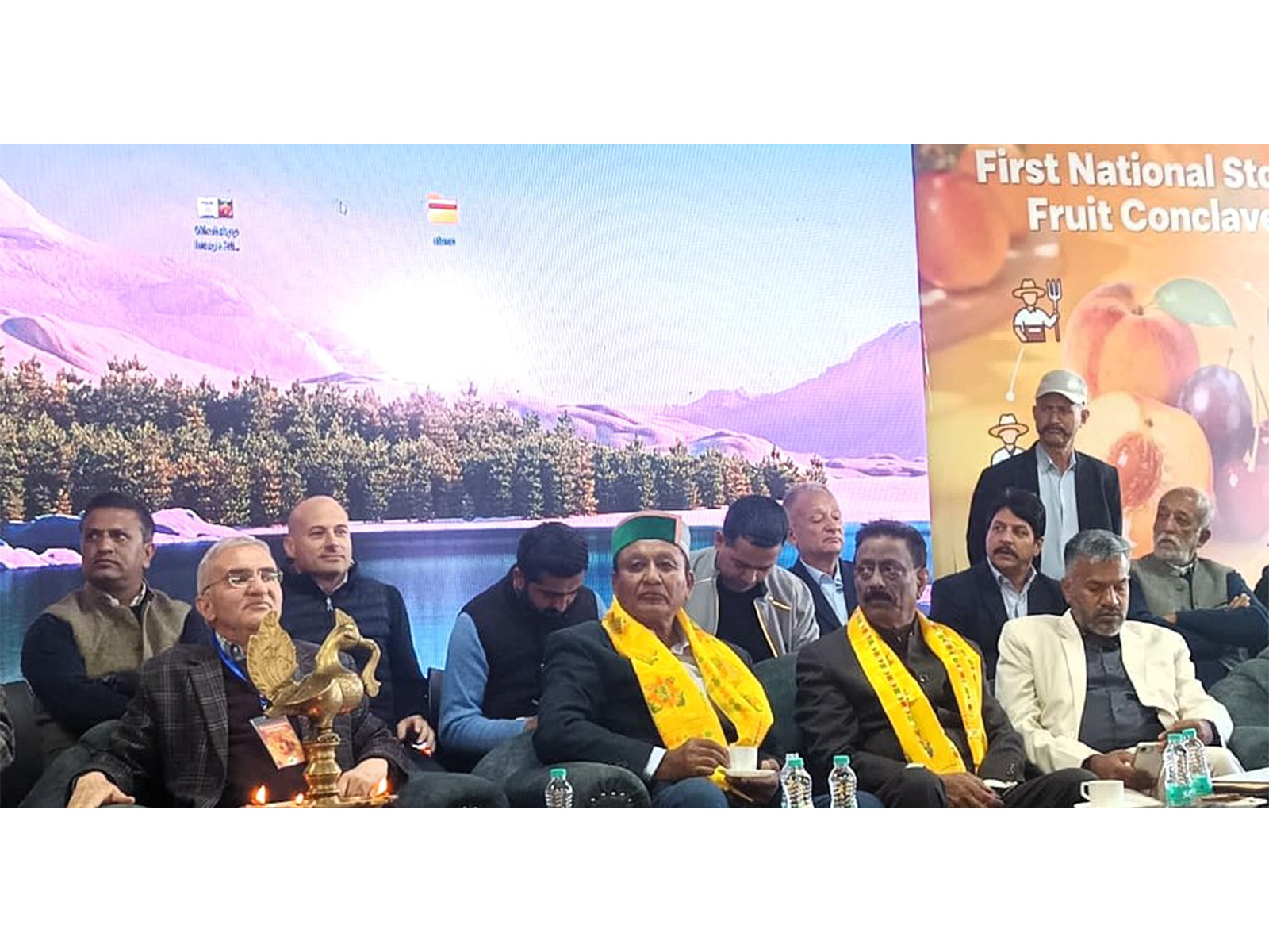 Himachal Pradesh holds National Stone Fruit Conference at Thanadhar (Photo/ANI)