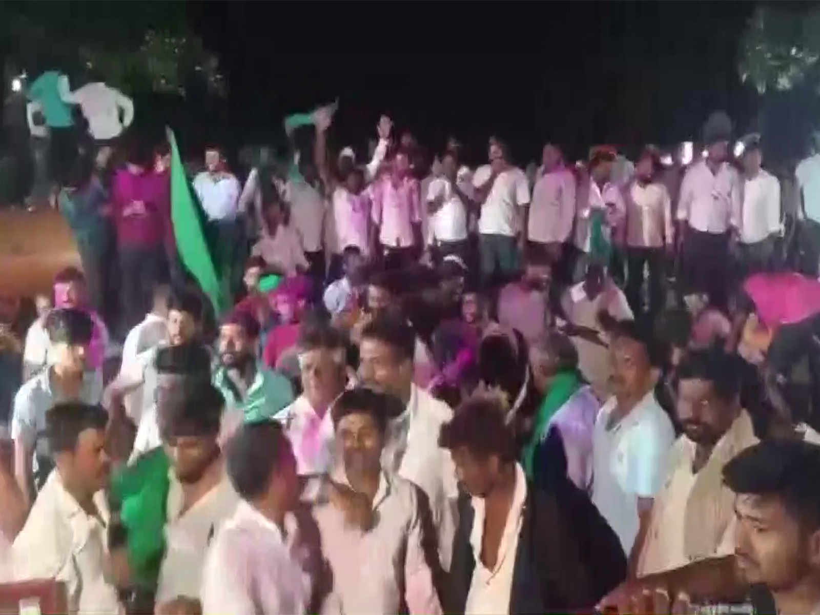 Sugarcane farmers erupt in celebration in Belagavi as the Karnataka govt increases procurement price (Photo/ANI) 