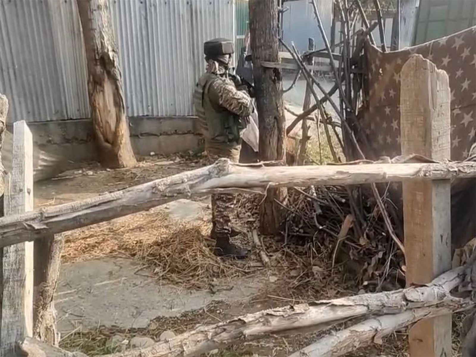 Kulgam police launches crackdown on J-K nationals operating from Pakistan (Photo/Jk Police)