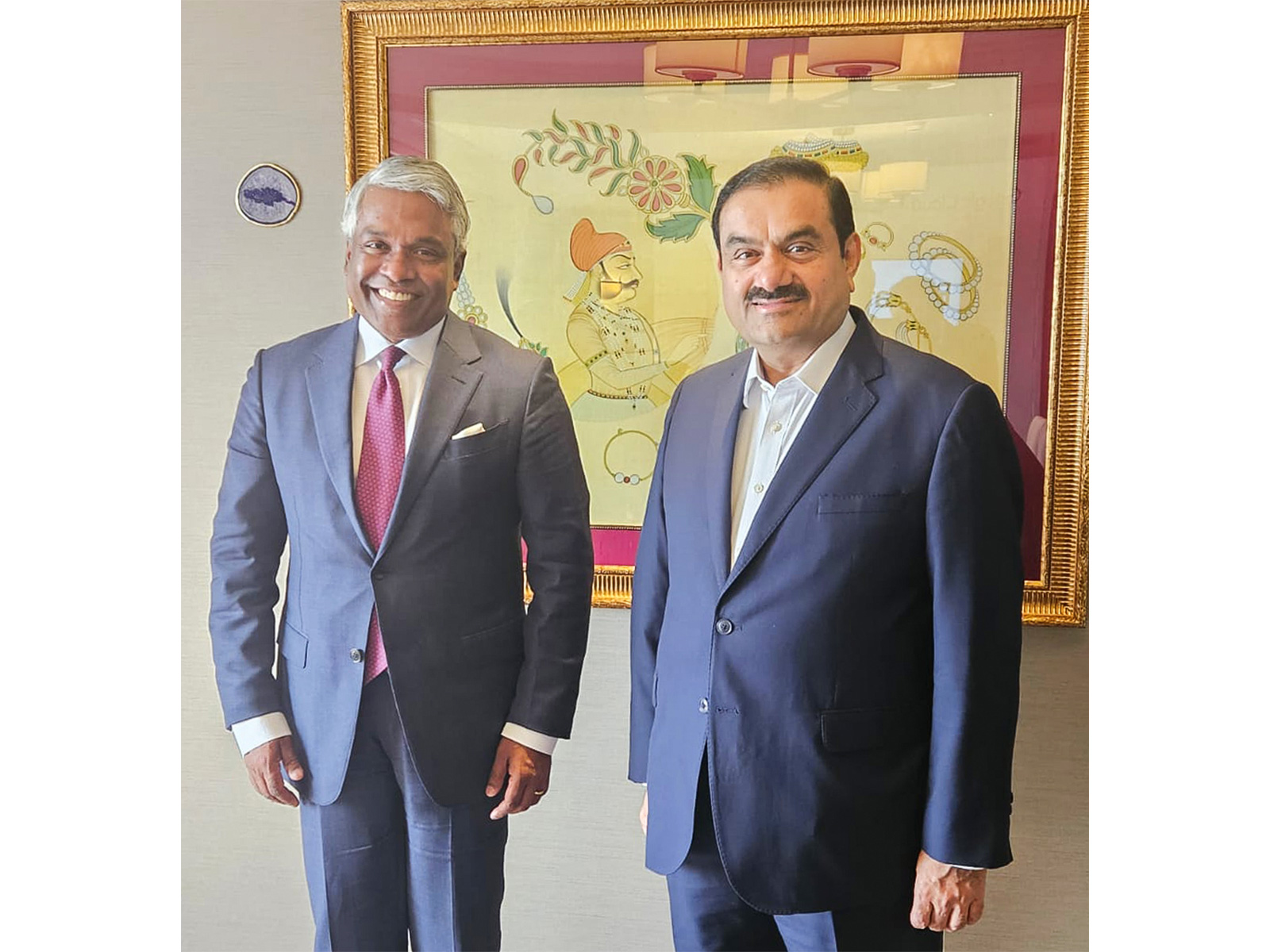 Adani Group Chairman Gautam Adani with Google Cloud CEO Thomas Kurian (Photo/ANI)
