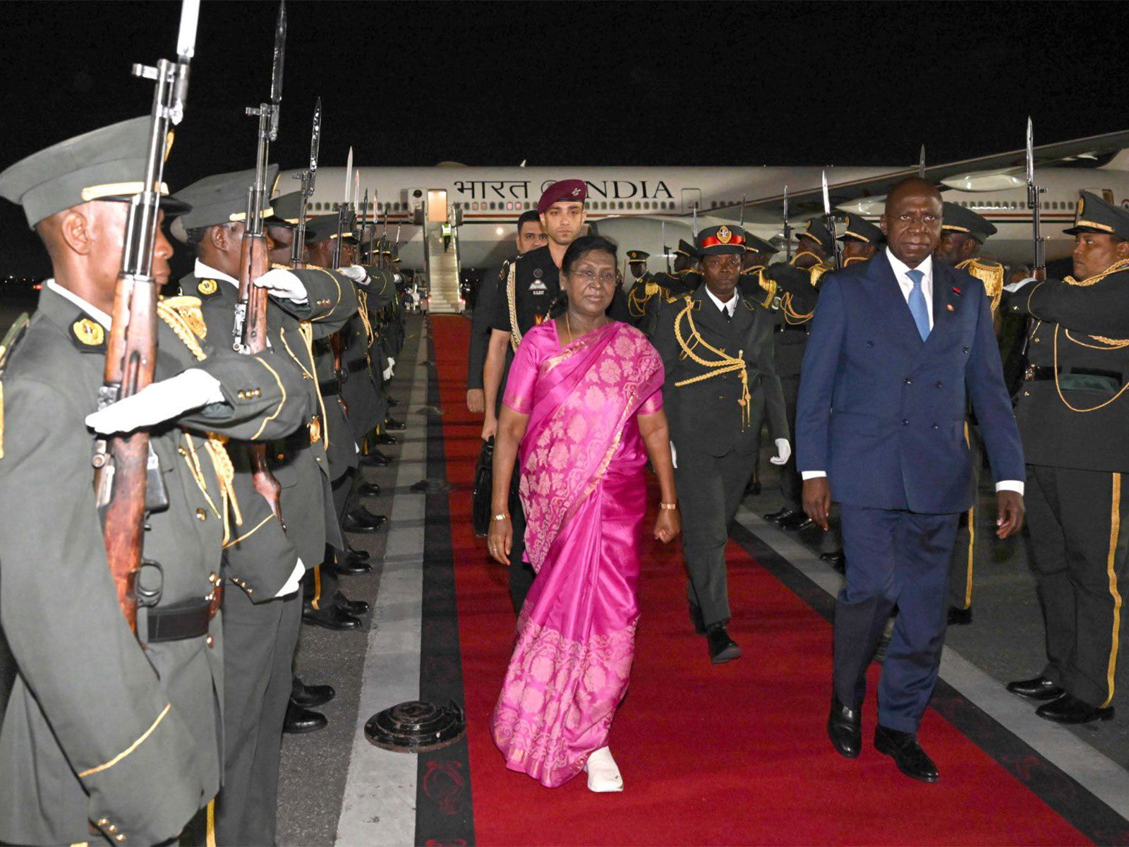 President Murmu lands in Luanda to boost India-Angola ties (Photo/X@MEAIndia)