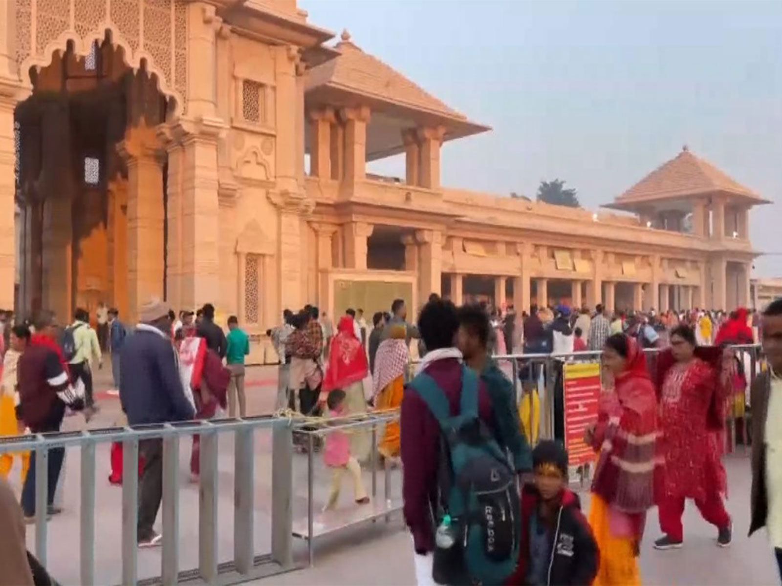 Devotees  flock to Sri Ram Janmabhoomi Temple (Photo/ANI)