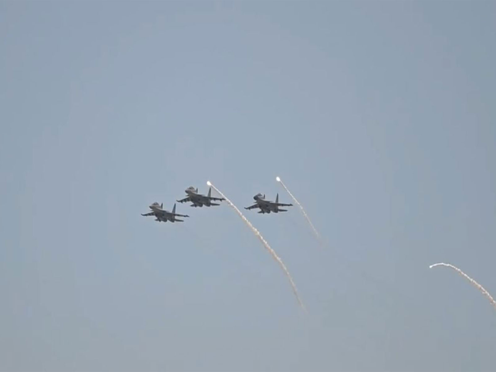 Indian Air Force (IAF) presented a spectacular flying display over the majestic Brahmaputra River in Guwahati. (Photo/IAF) 