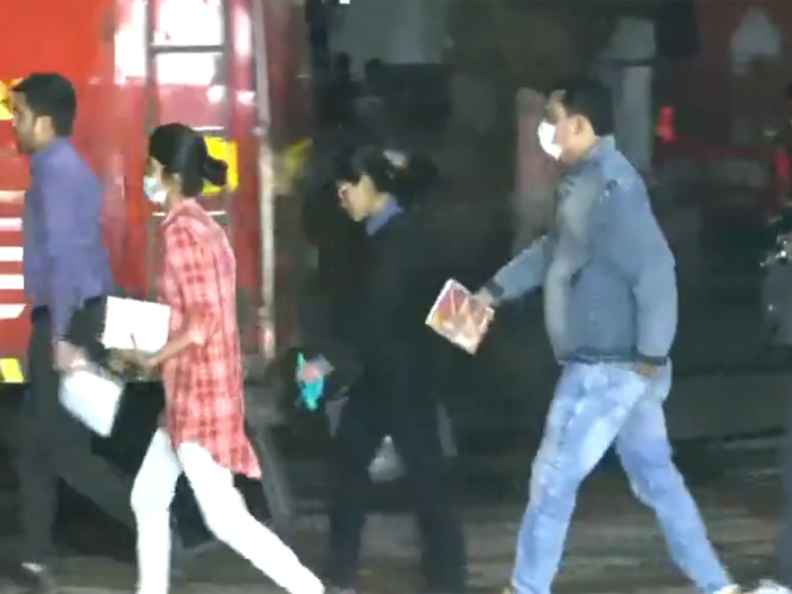 Forensic team arrives at the spot after the blast near Gate no 1 of the Red Fort Metro station in Delhi 1 (Photo/ANI)