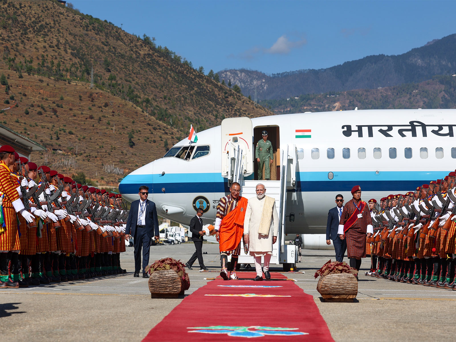 PM Modi arrives in Bhutan for two-day visit (Photo/X@Narendramodi)