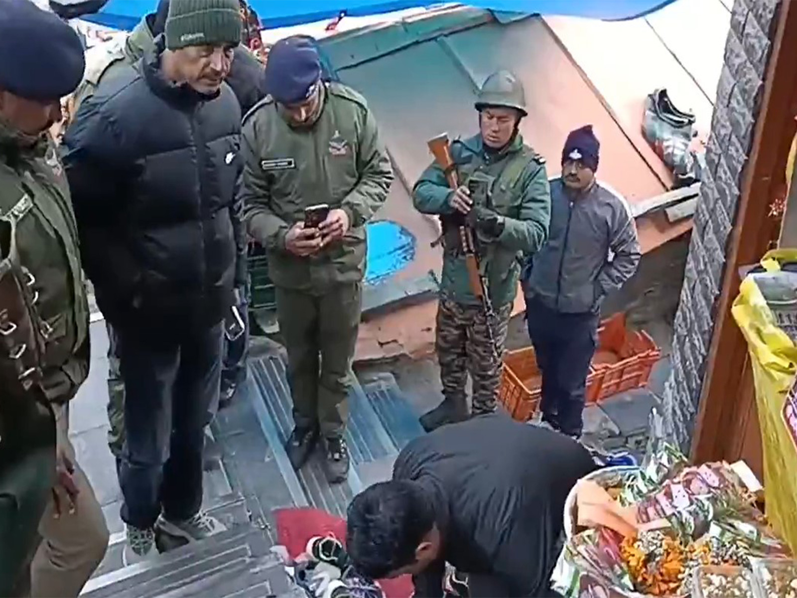 Security check up being done at Badrinath Dhami (Photo/BKTC)