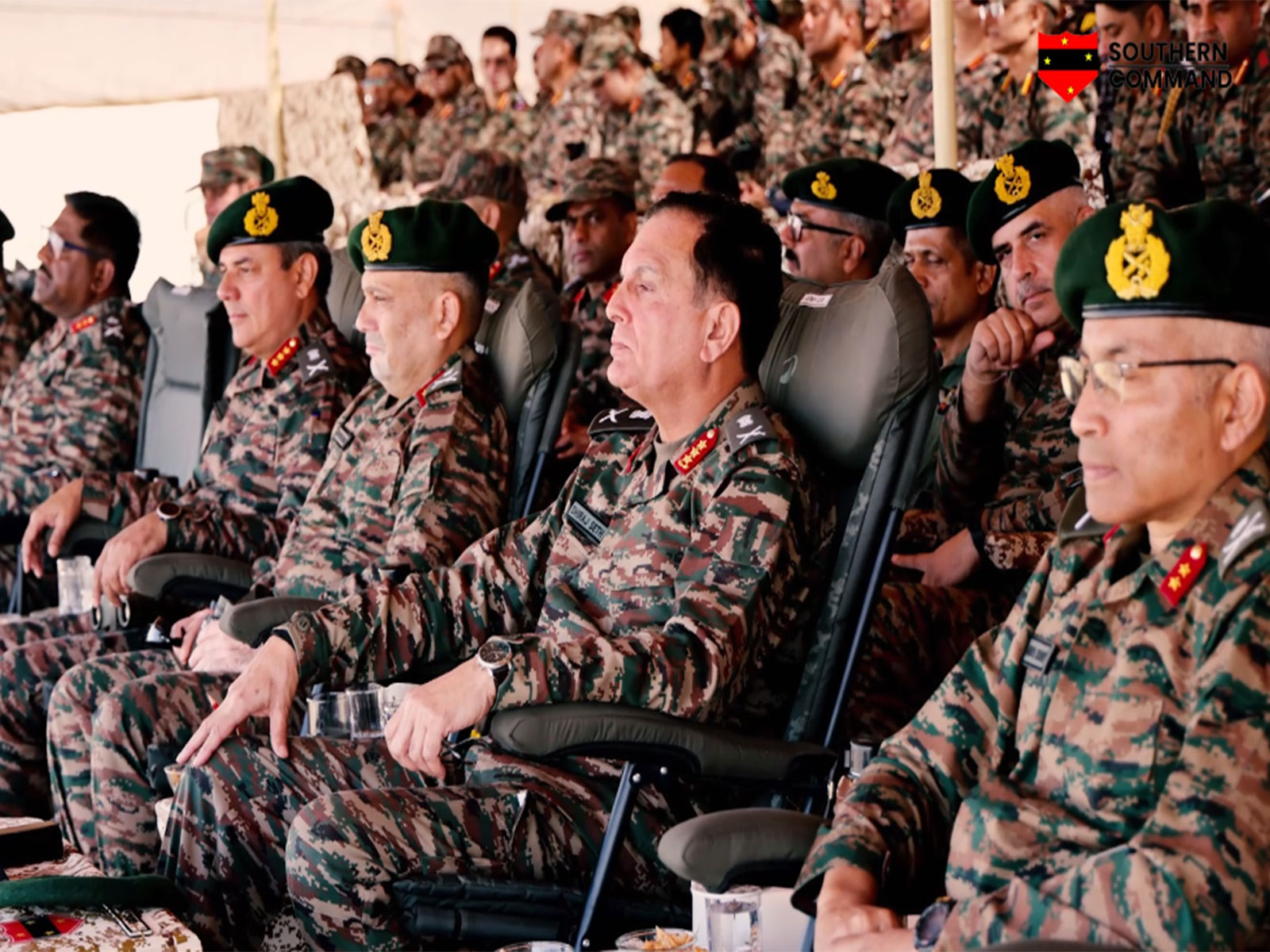 Southern Army Commander Lt Gen Dhiraj Seth reviews operational readiness during exercise 'MaruJwala' in Thar Desert (Photo/Indian Army)