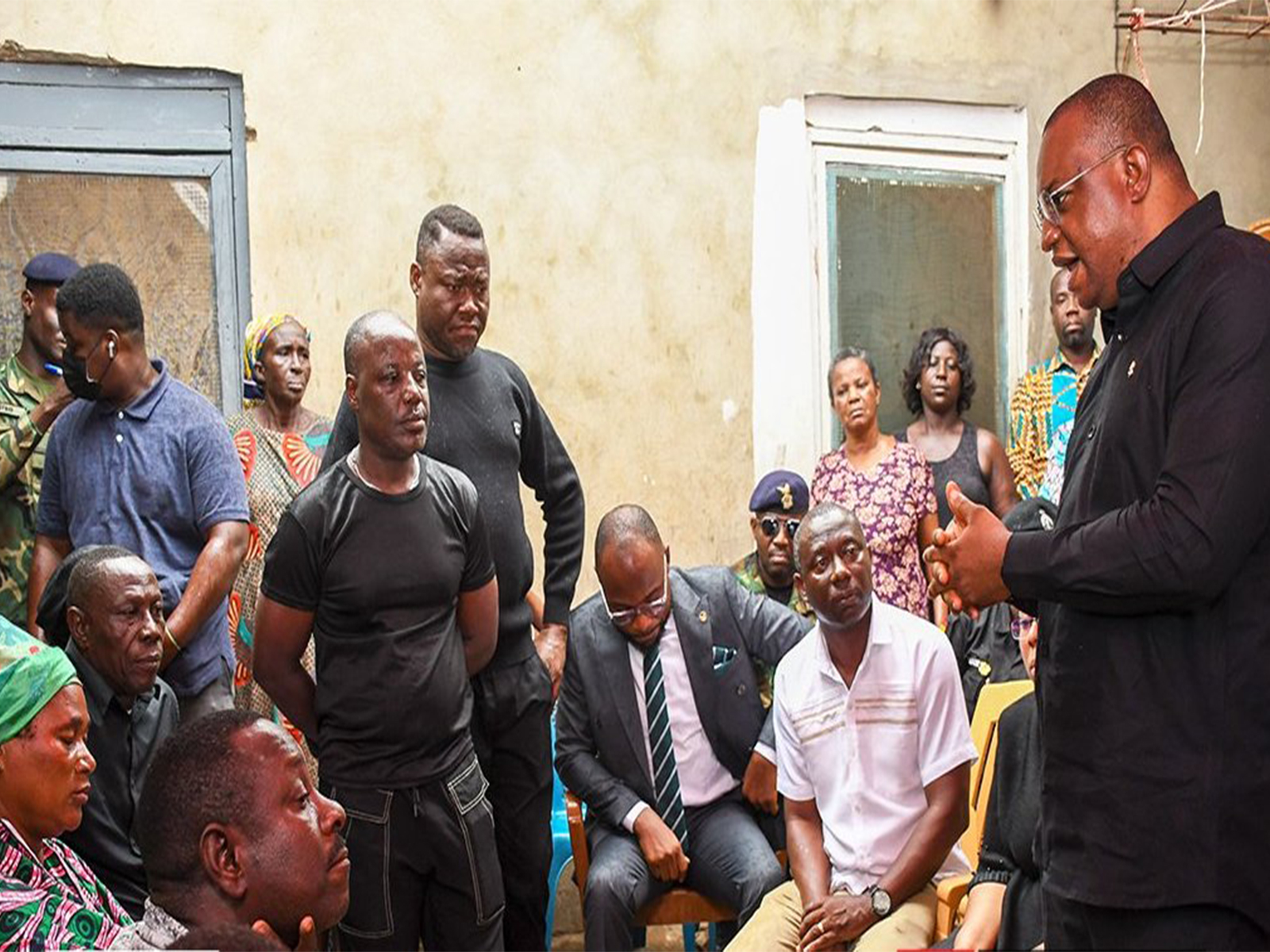 Ghana's Deputy Defence Minister Ernest Brogya Genfi visits bereaved families (Photo: X@GhArmedForces)
