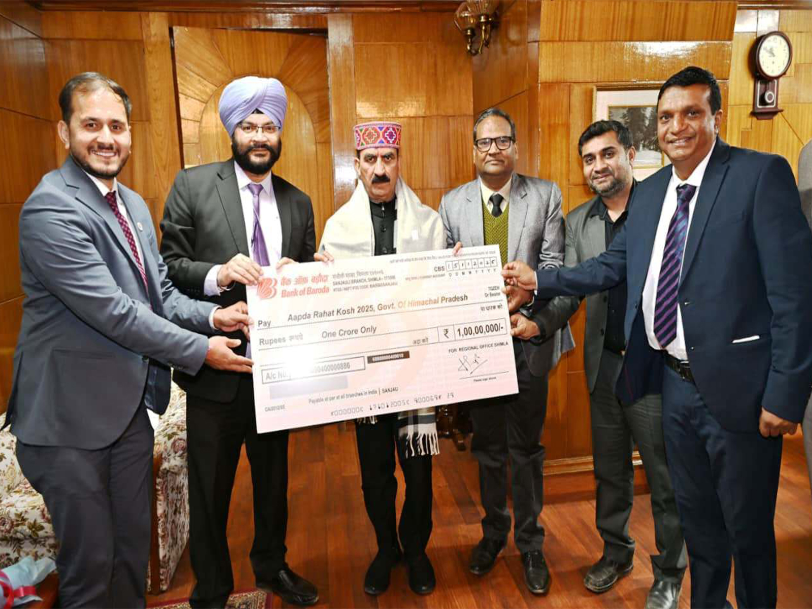 Bank of Baroda contributes one crore to Aapda Rahat Kosh of Himachal Pradesh (Photo/Himachal CMO)