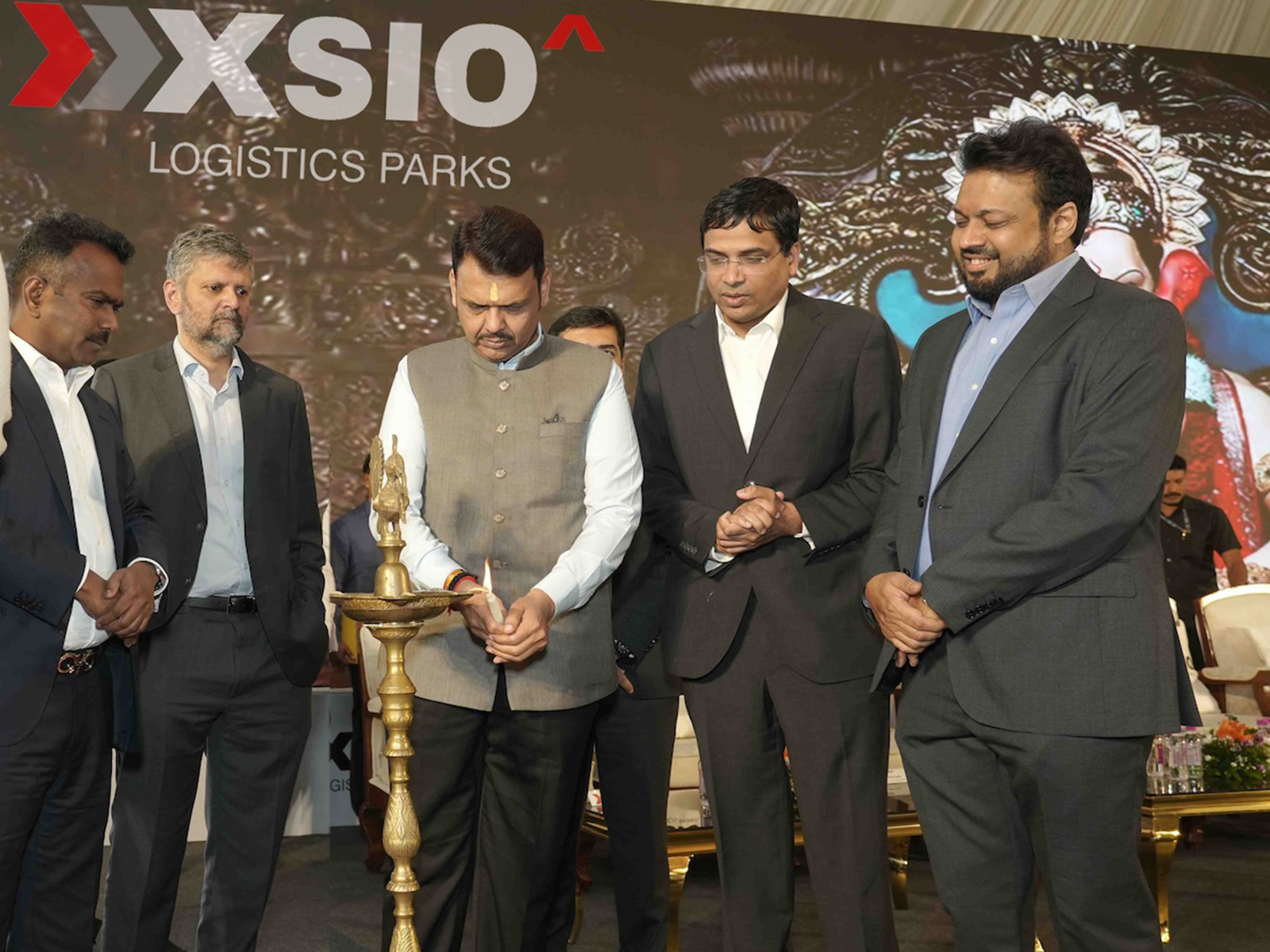 Hon'ble Chief Minister of Maharashtra Shri Devendra Fadnavis Ji Lays Foundation for XSIO's Next-Generation Logistics and Industrial Park in Nagpur