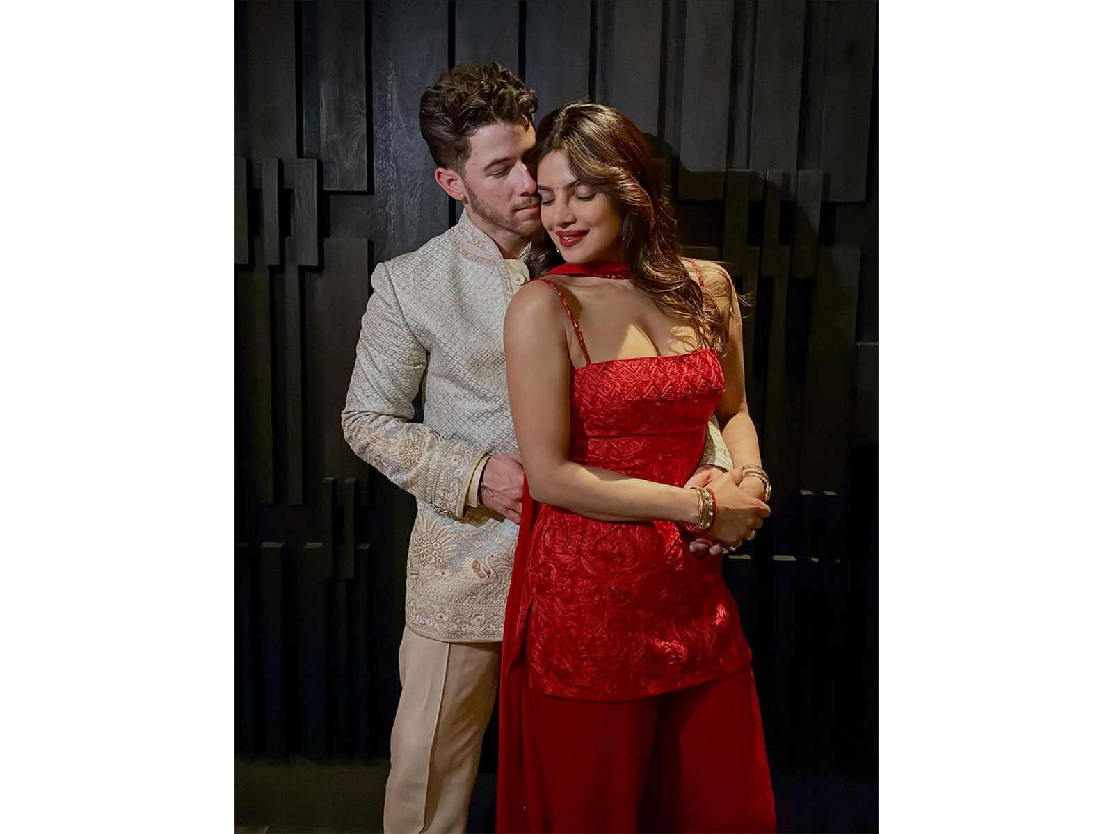 Nick Jonas, Priyanka Chopra Jonas (Photo/Instagram@priyankachopra)