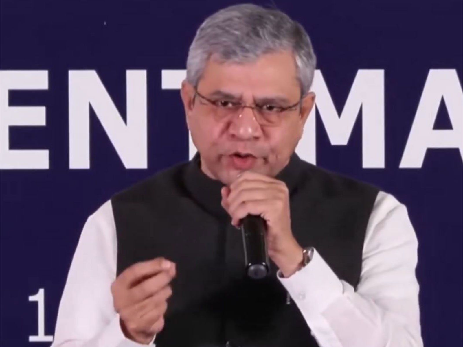 Union Minister Ashwini Vaishnaw (Photo/MeitY)