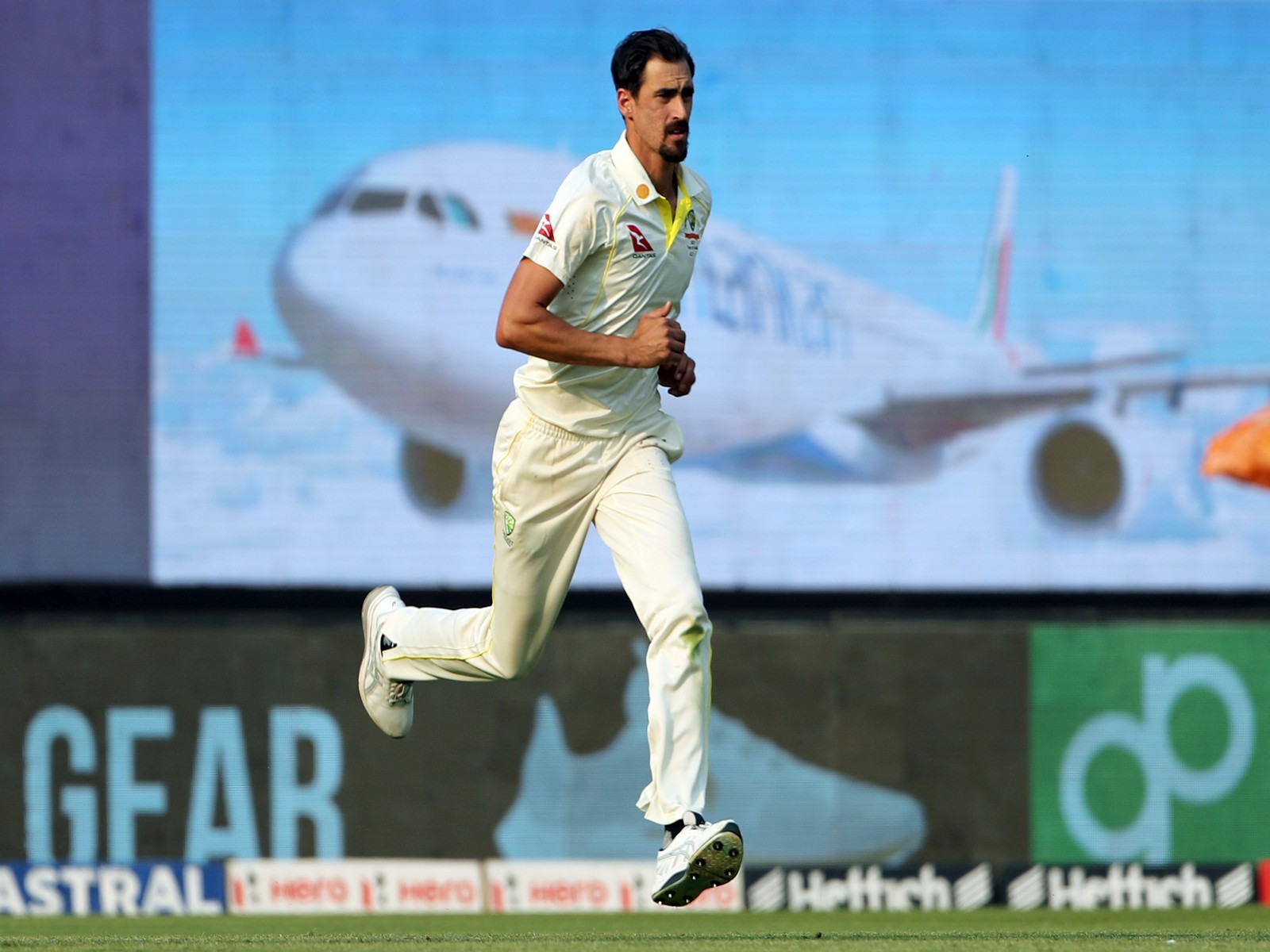 Australian pacer Mitchell Starc (Photo : ANI)