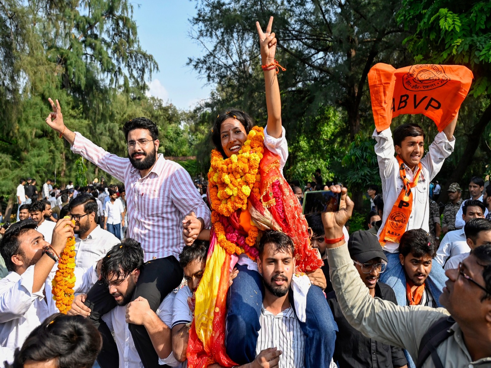 Deepika Jha celebrates her victory in DUSU elections (Photo/ANI)