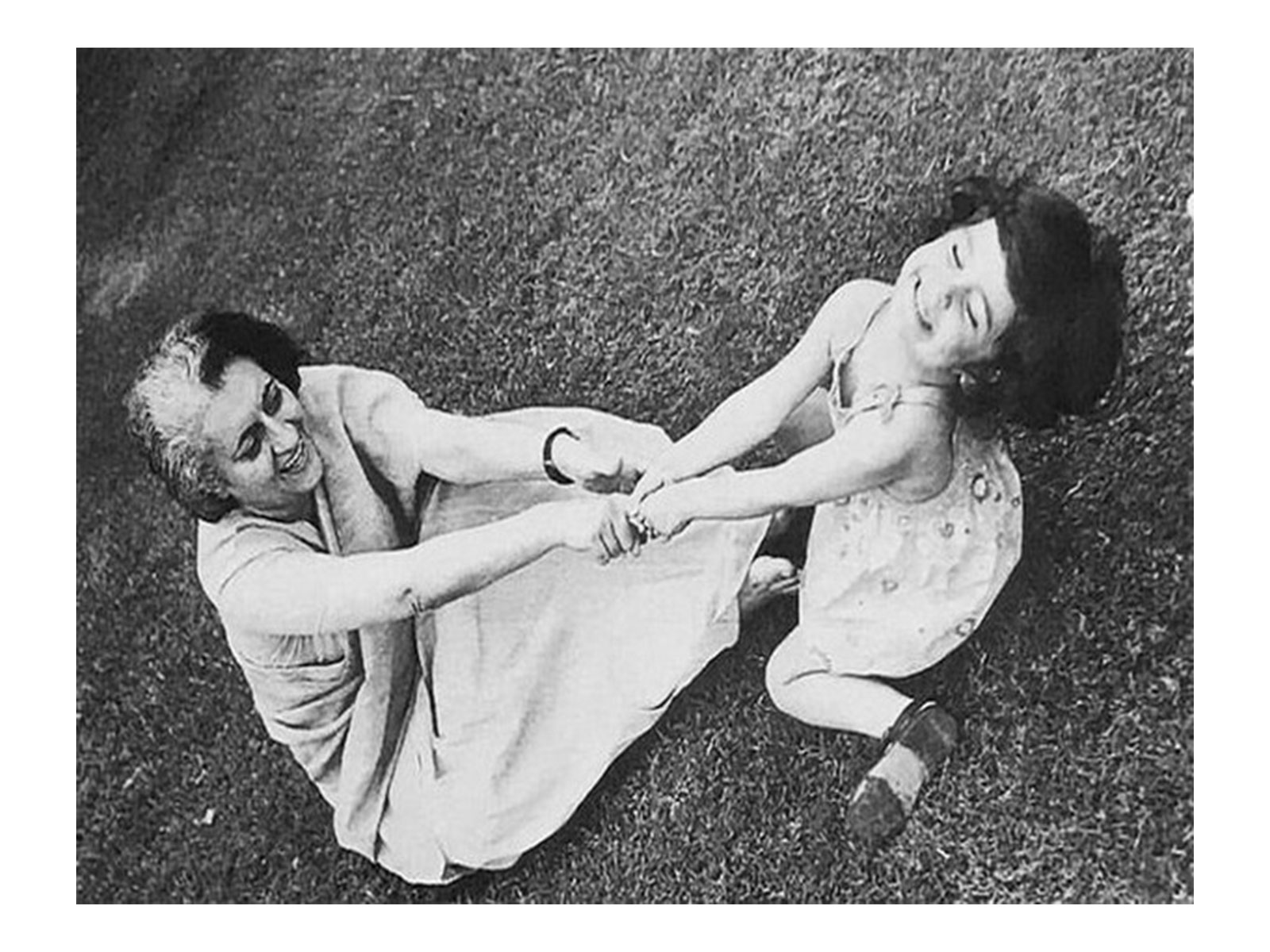 Indira Gandhi plays with her grand-daughter Priyanka (Photo/Priyanka's Twitter)