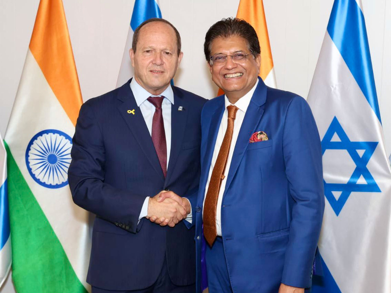 India's Minister of Commerce and Industry Piyush Goyal and Israel's Minister of Economy and Industry Nir Barkat (Image Source @PiyushGoyal)