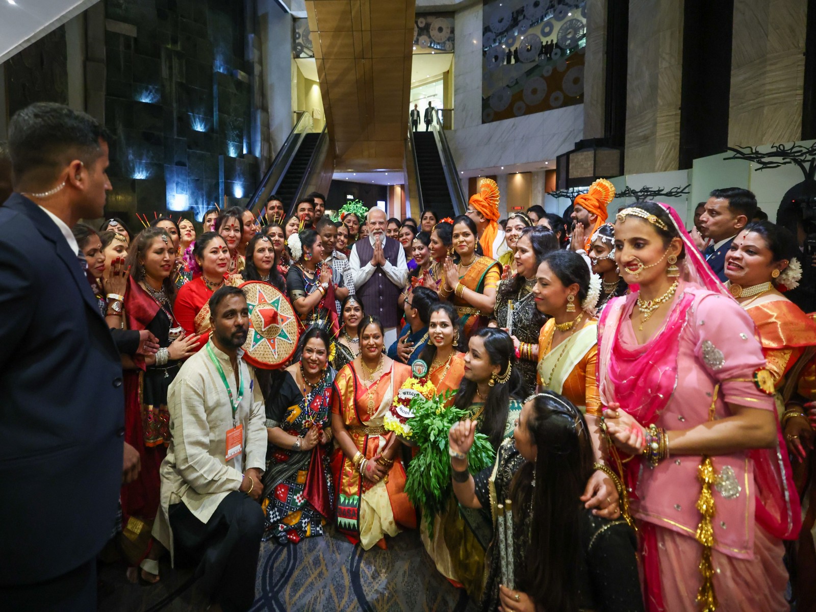 Prime Minister Narendra Modi interact with Indian diaspora (Photo:@narendramodi/X)