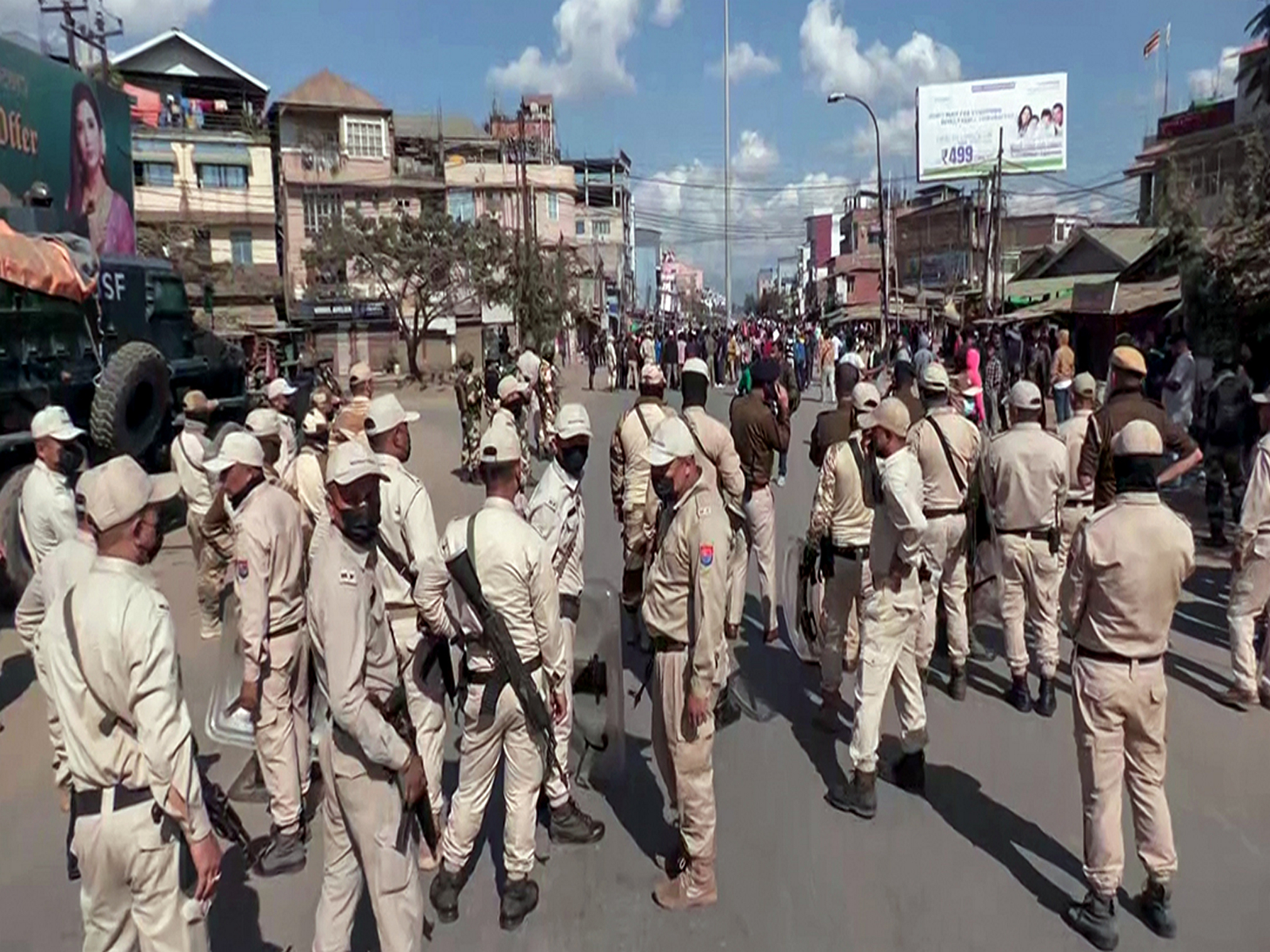 Manipur police amid clash with IDPs and COCOMI (Photo/ANI)