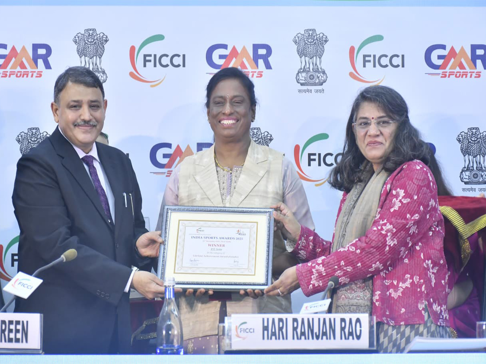 PT Usha receiving her honours at the event. (Photo: FICCI)