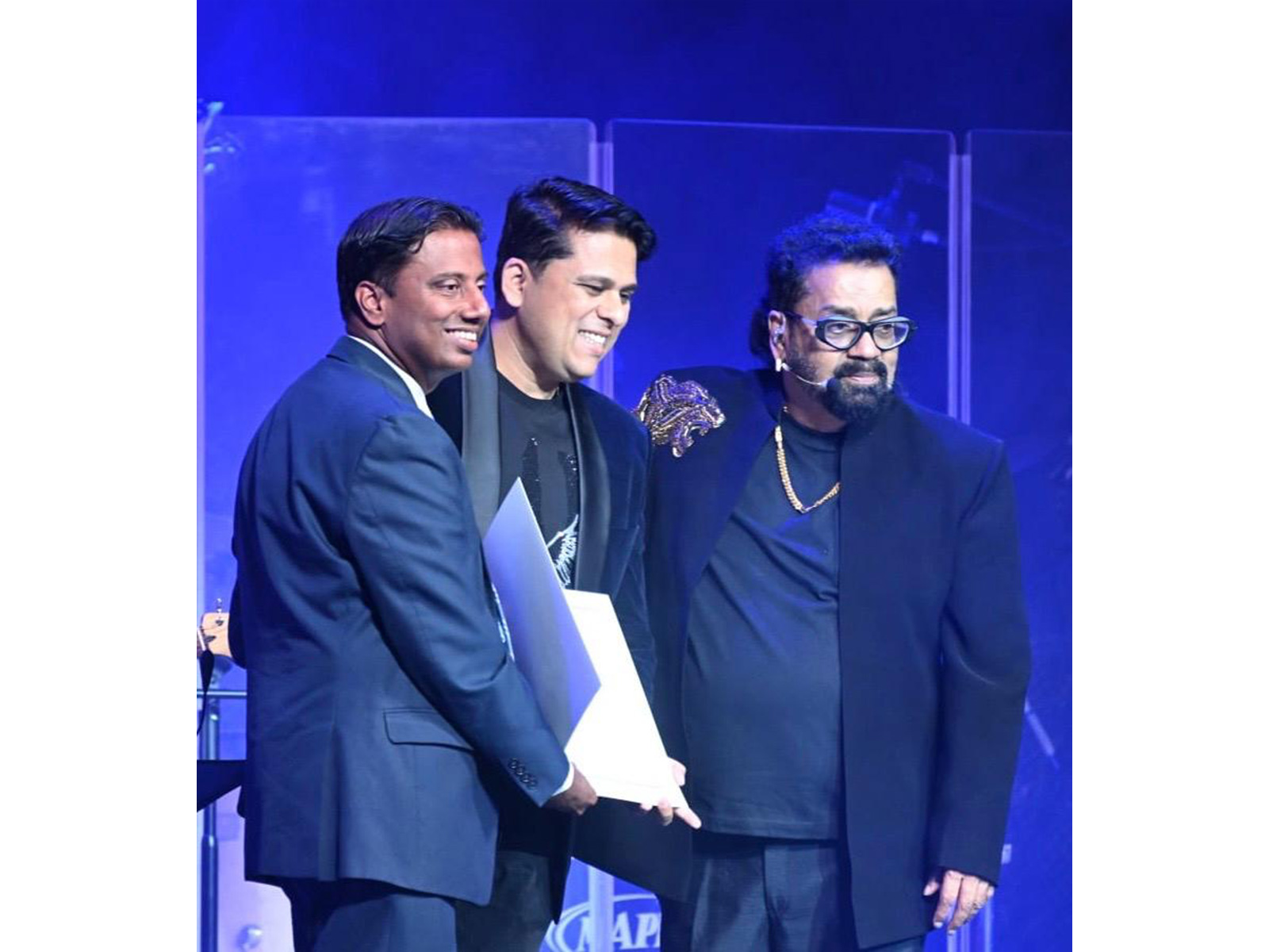 Hariharan Live in Toronto: Heights Group Delivers a Historic, Sold-Out Tamil Concert at The Arena ,Pickering Resort, Toronto