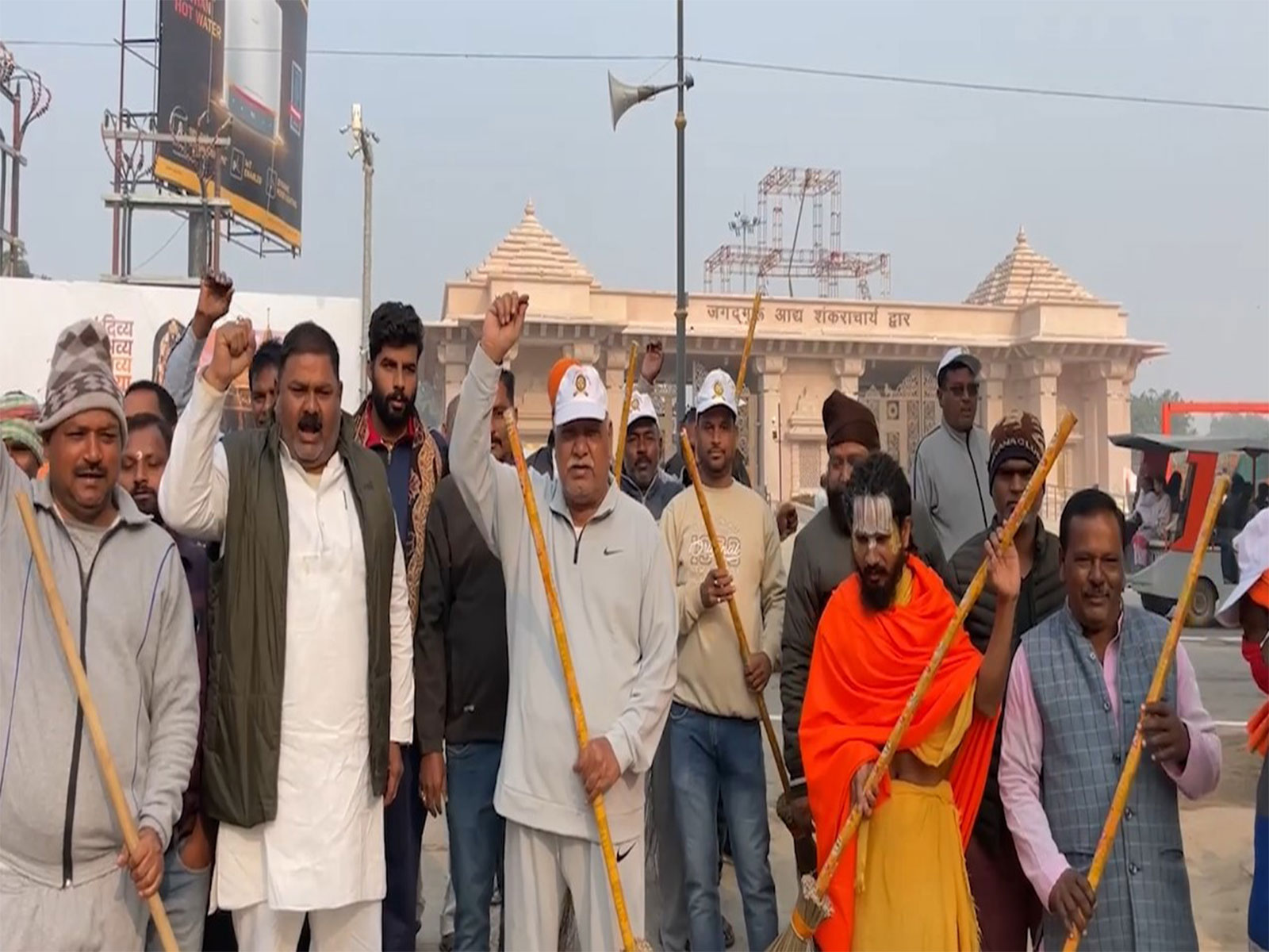 Saints launch cleanliness drive ahead of flag hoisting ceremony in Ayodhya (Photo/ANI) 