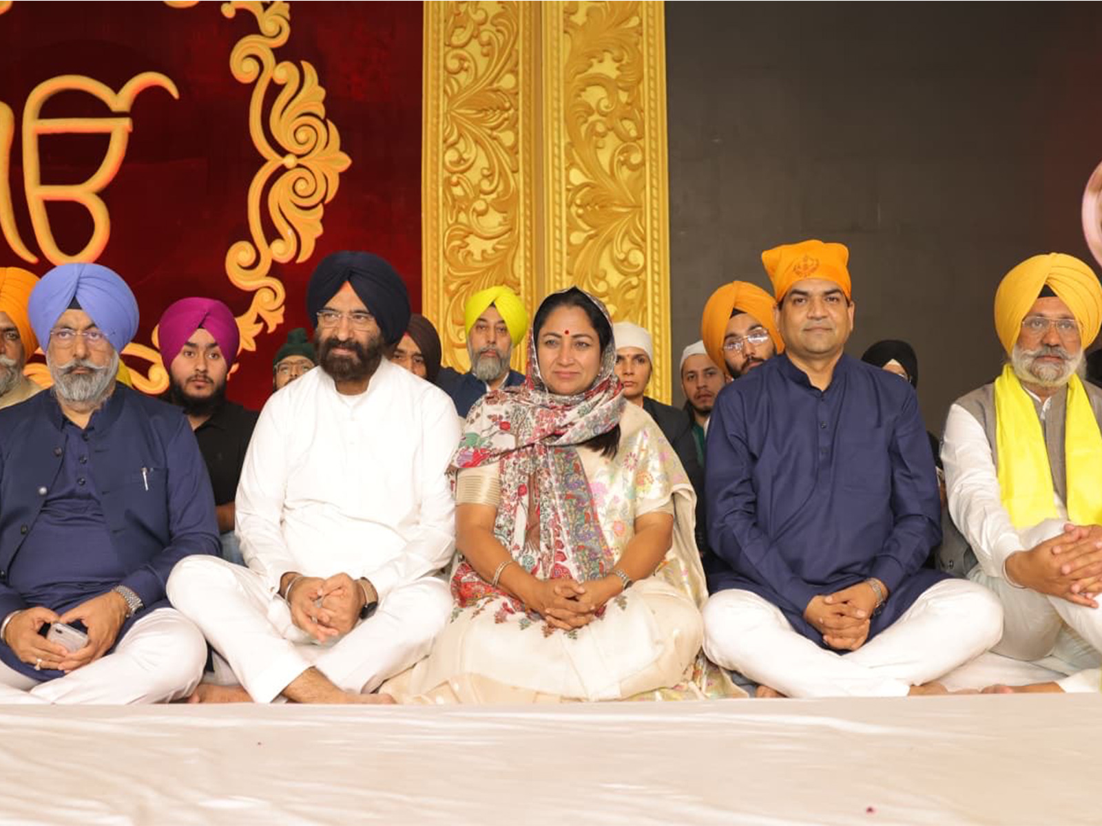 CM Rekha Gupta along with Manjinder Singh Sirsa and Kapil Mishra attends 350th martyrdom day of Guru Tegh Bahadur Sahib in Delhi (Photo/X@gupta_rekha)