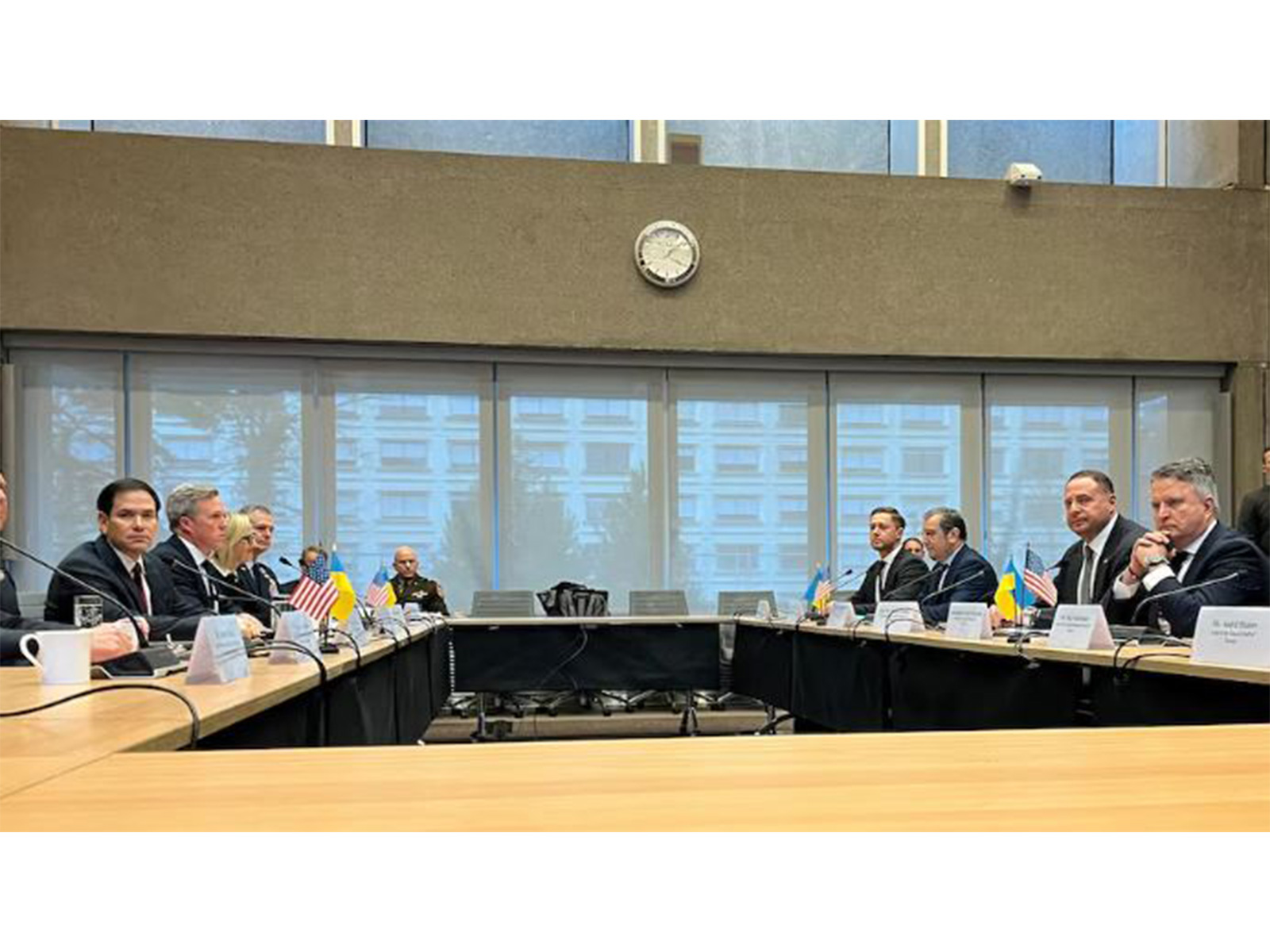 United States, Ukraine hold talks on peace framework in Geneva (Photo/Reuters)