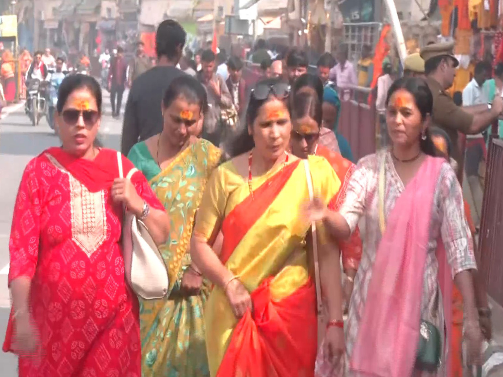 Devotees throng to Shri Ram Janmabhoomi temple in Ayodhya (Photo/ANI)