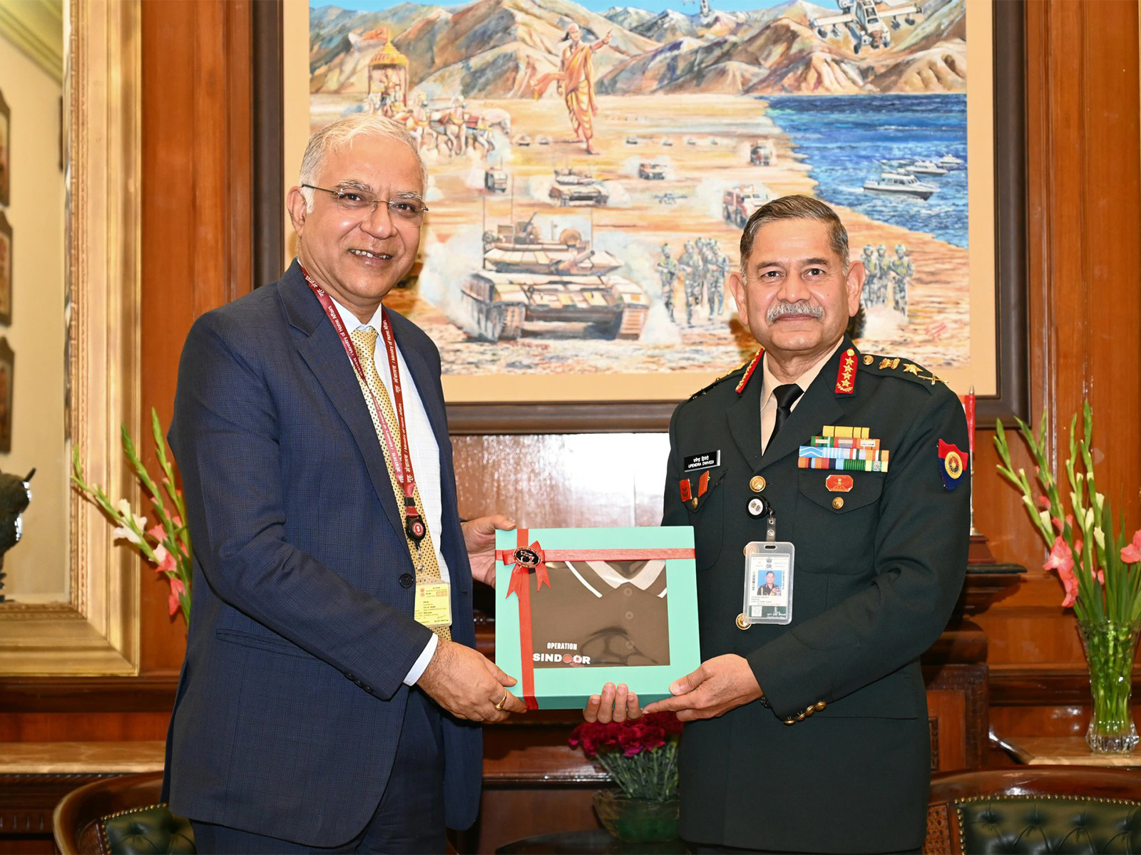 Indian High Commissioner to Sri Lanka Santosh Jha and COAS General Upendra Dwivedi (Photo/X/@adgpi)