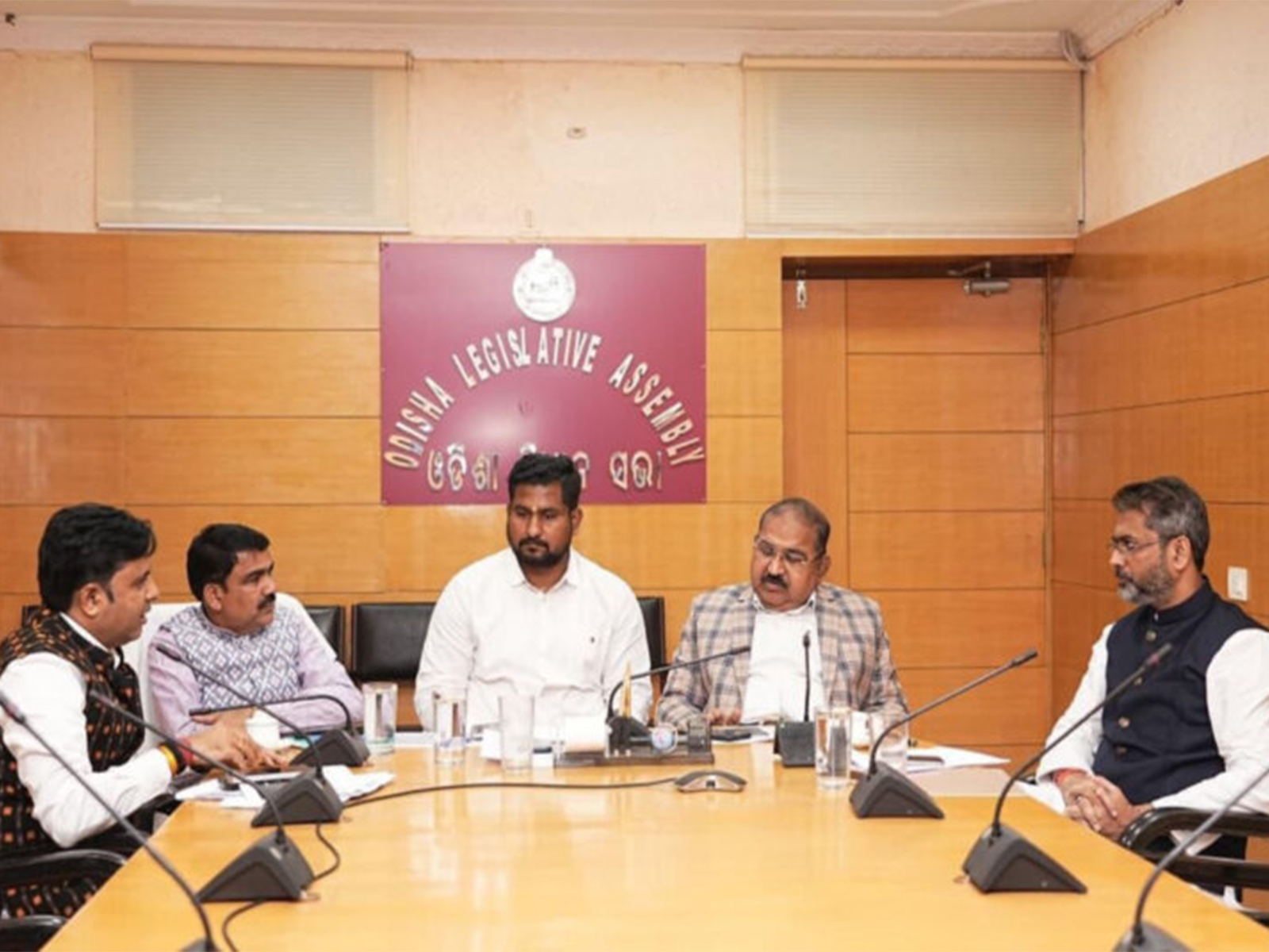 Kalyan Chaubey with other officials (Photo: AIFF)