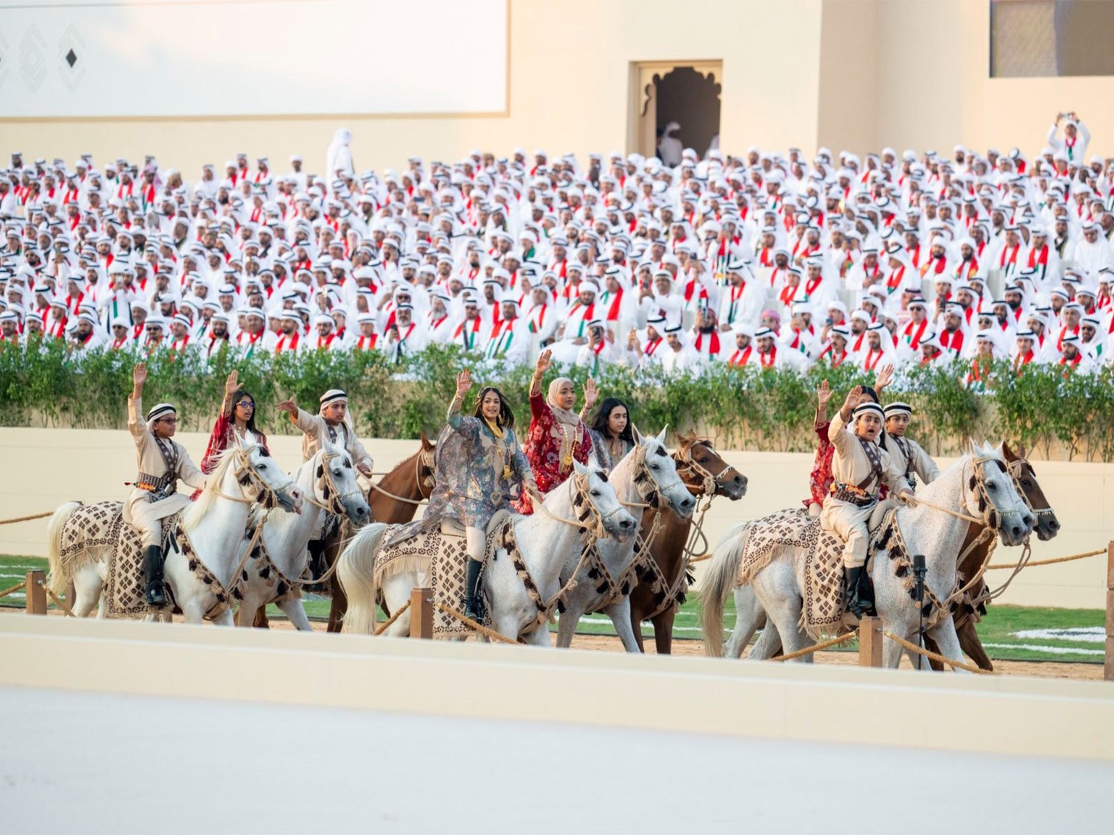 UAE President, Sheikhs attend March of Union to mark 54th Eid Al Etihad (Photo/X@MohamedBinZayed)