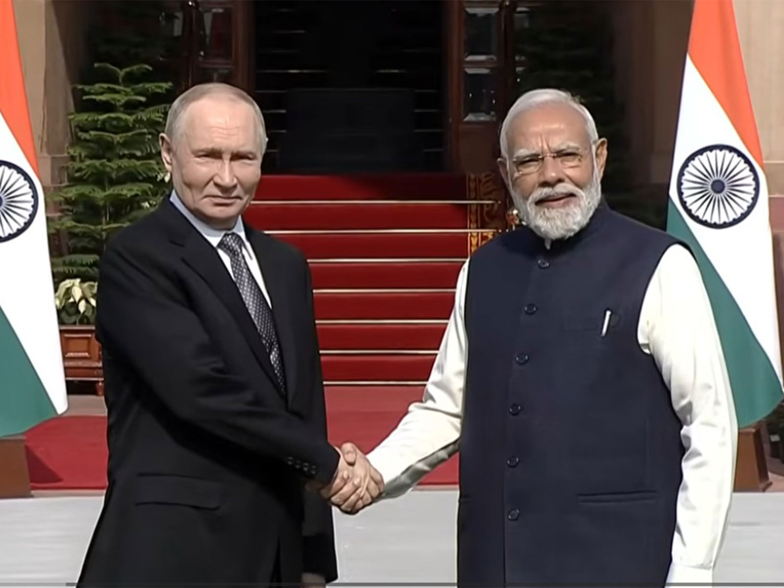 PM Modi receives President Putin at Hyderabad House (Photo/ANI)