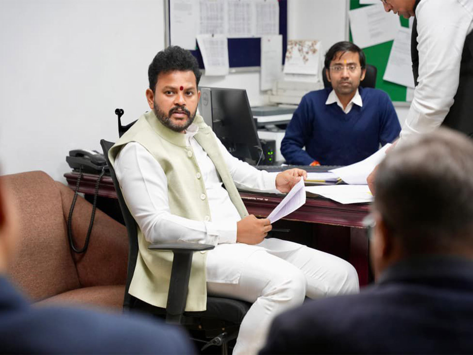 Ram Mohan Naidu visits control room at Ministry of Civil Aviation (Photo/@MoCA_GoI)