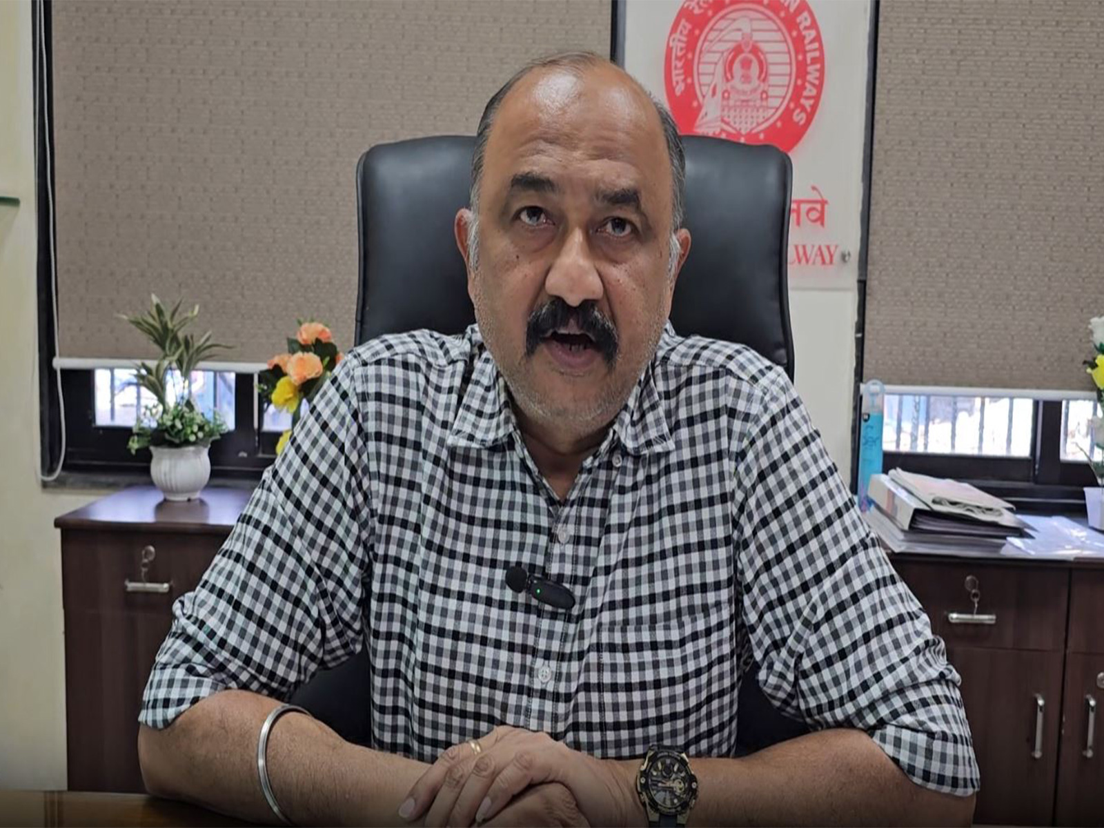 Railway PRO Ajay Solanki (Photo/Screengrab of video shared by Railway PRO) 