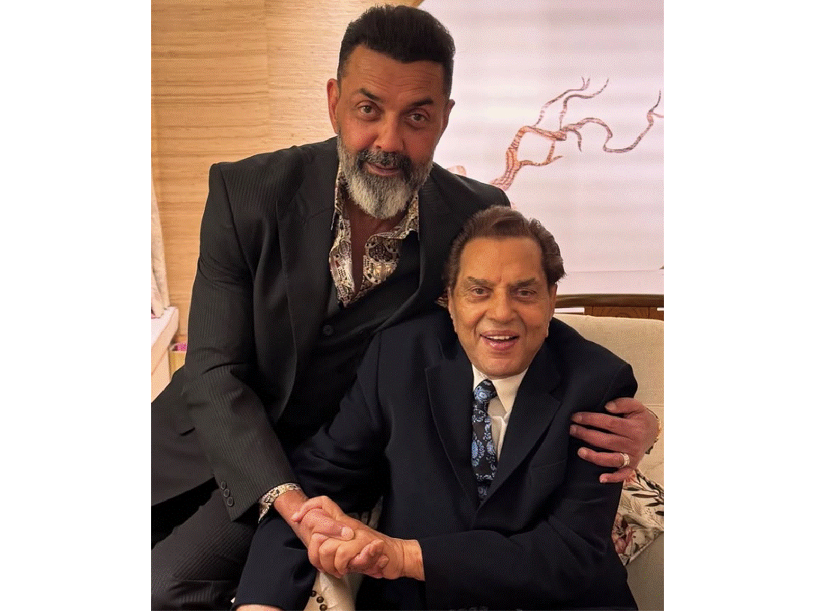 Legendary actor Dharmenda with son Bobby Deol (Image source: Bobby's Instagram)