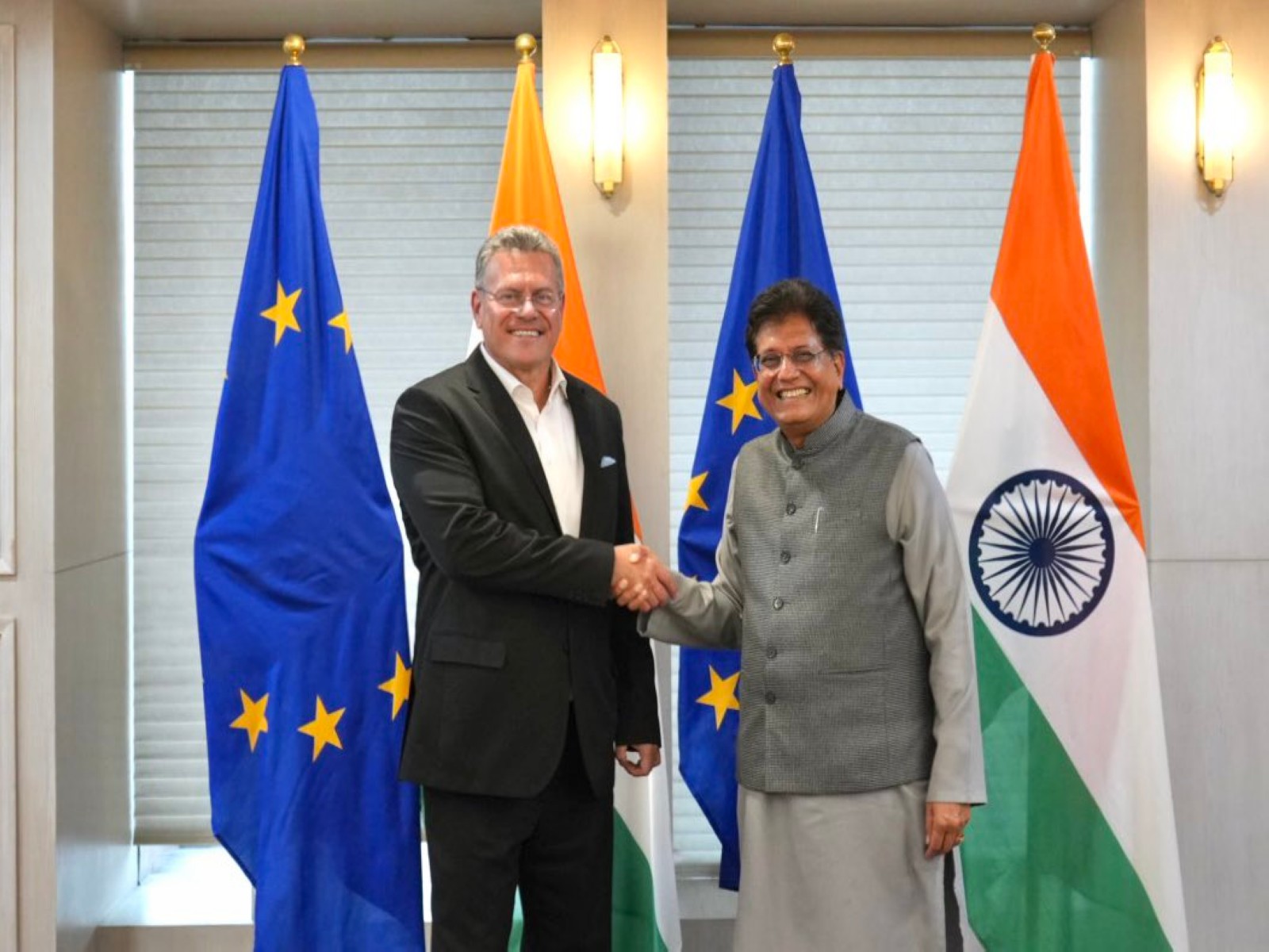 European Commissioner for Trade and Economic Security, Maros Sefcovic, meets Union Minister of Commerce, Piyush Goyal. (Photo: X/MarosSefcovic)