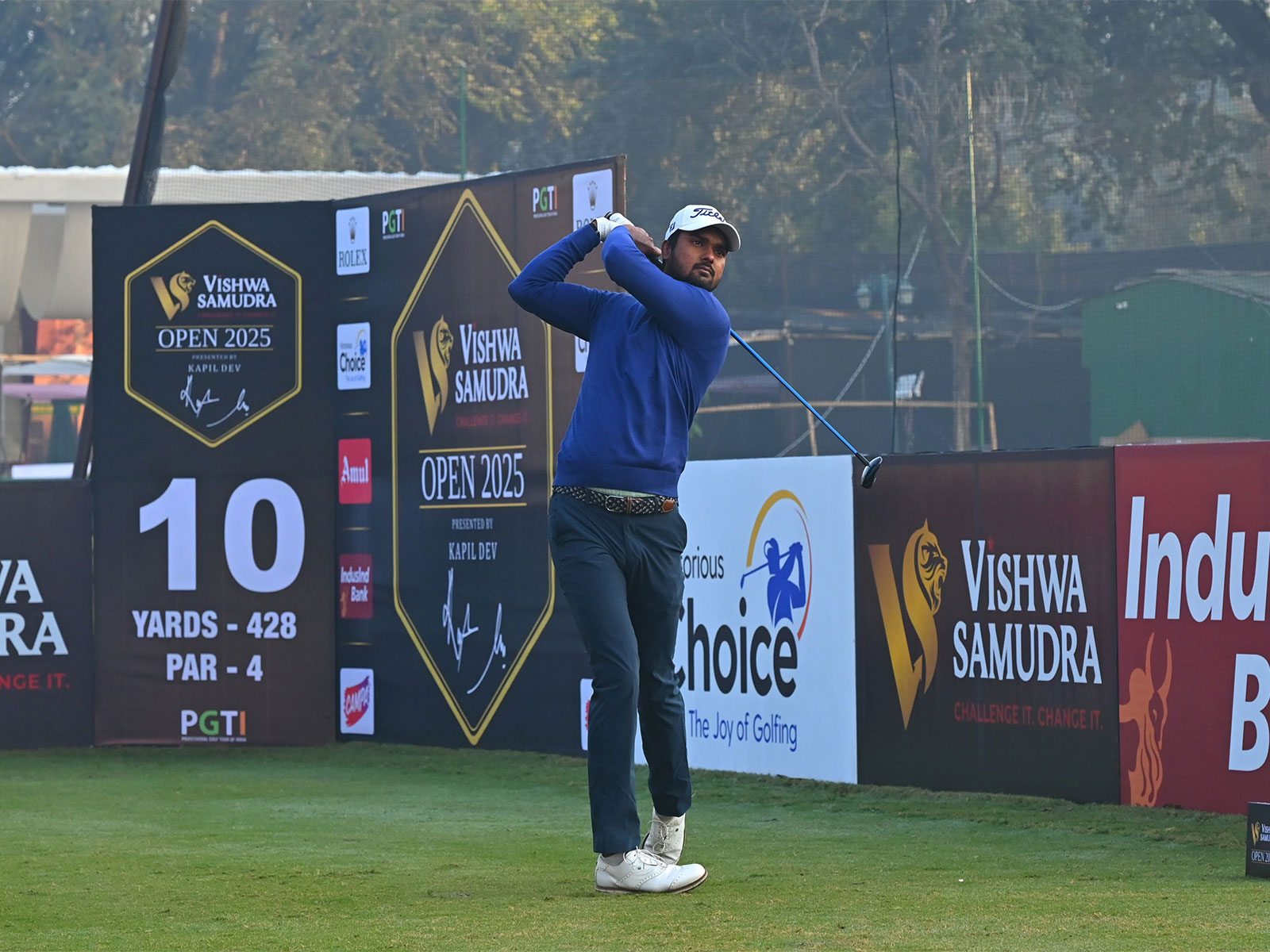 Jairaj Singh Sandhu in action during day-1 of Vishwa Samudra Open 2025 (Image: PGTI)
