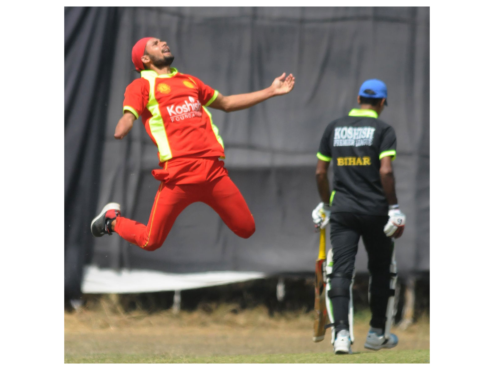 Differently-abled cricketers in action (Photo: DCCI)