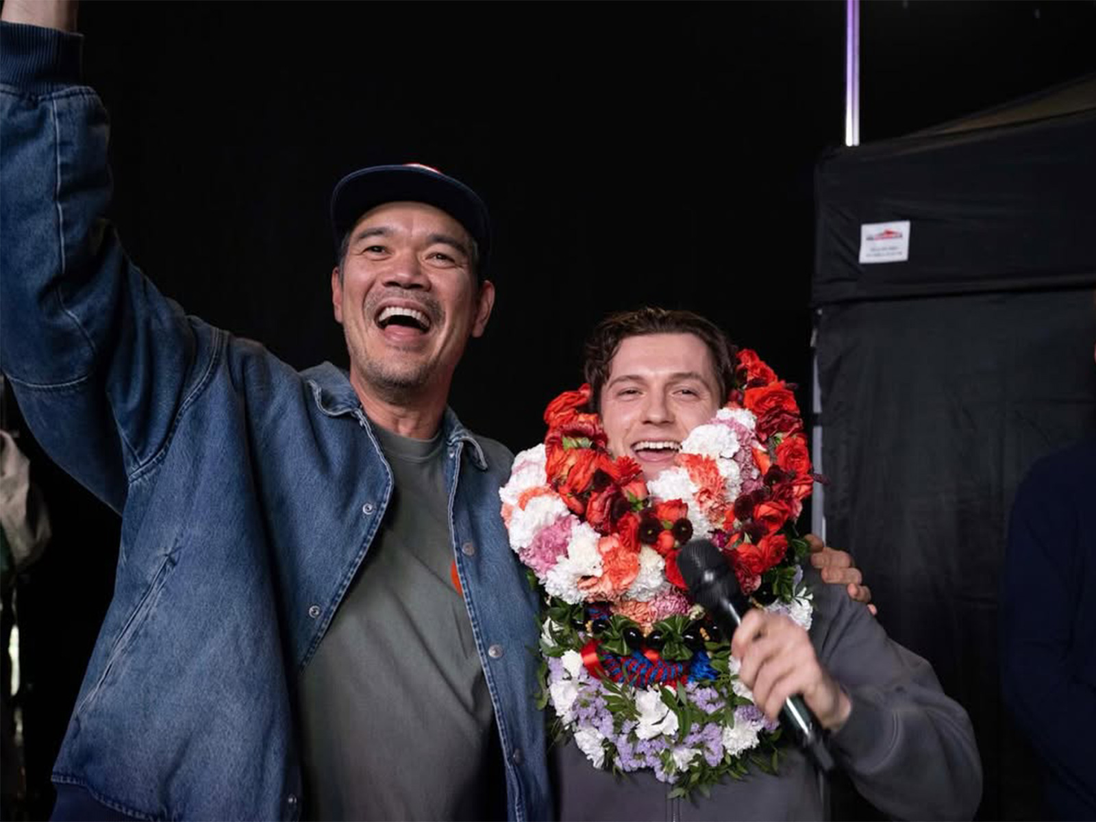 Tom Holland with director Destin Daniel (Photo/Instagram@destindaniel)