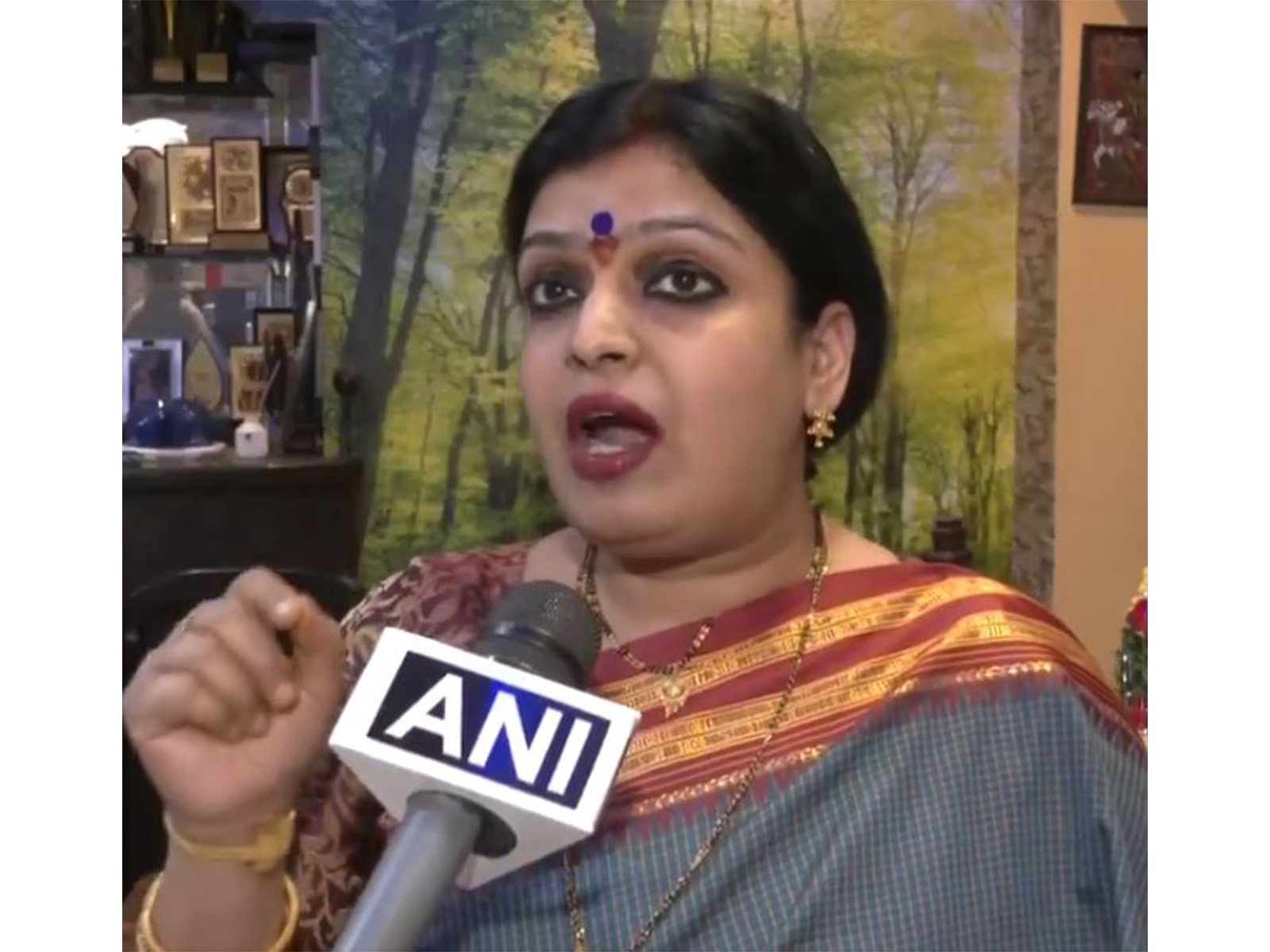 National Mahila President of Vishwa Hindu Raksha Parishad, Yamuna Pathak (Photo/ANI)