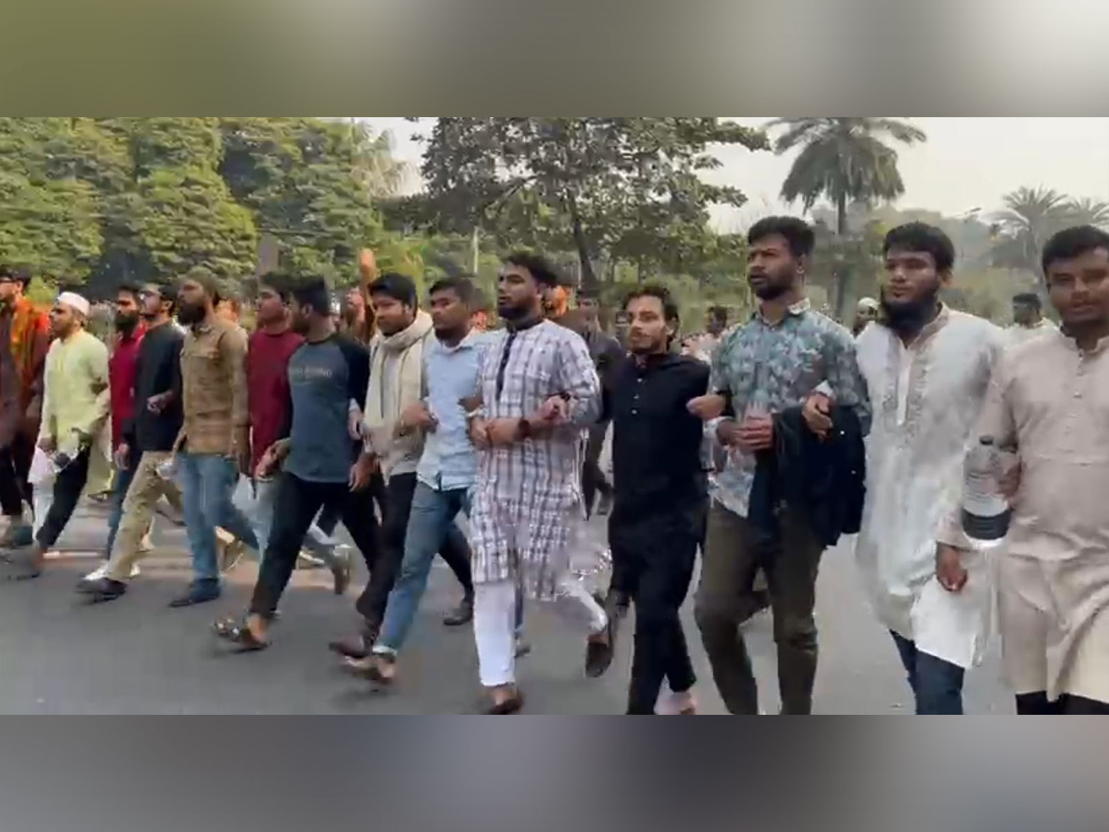 Inqilab Moncho supporters gather for Osman Hadi's funeral in Dhaka (Photo/ANI)
